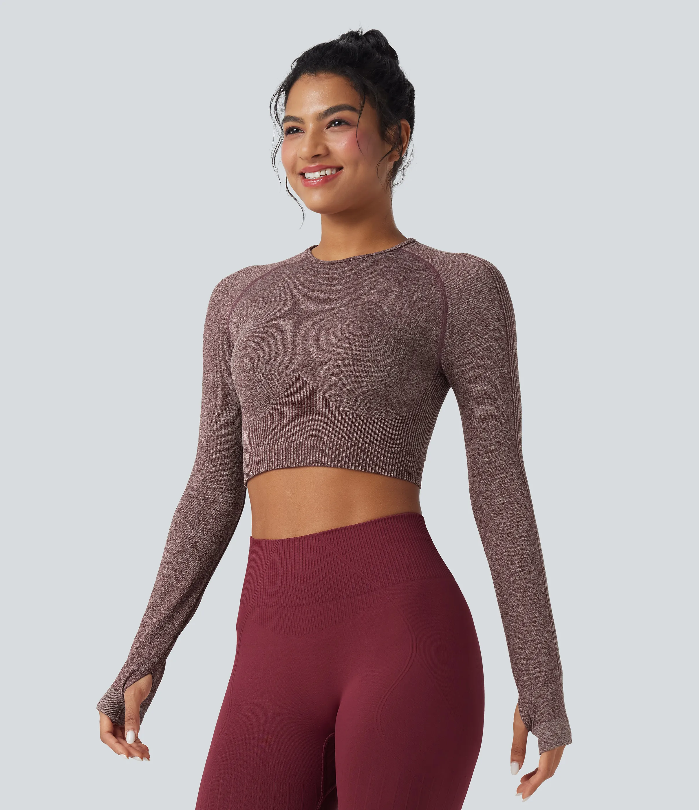 Halara Top deportivo de yoga corto sin costuras con cuello redondo de manga larga y abertura para el pulgar - Wine Red - L sold by Halara product image thumbnail 4