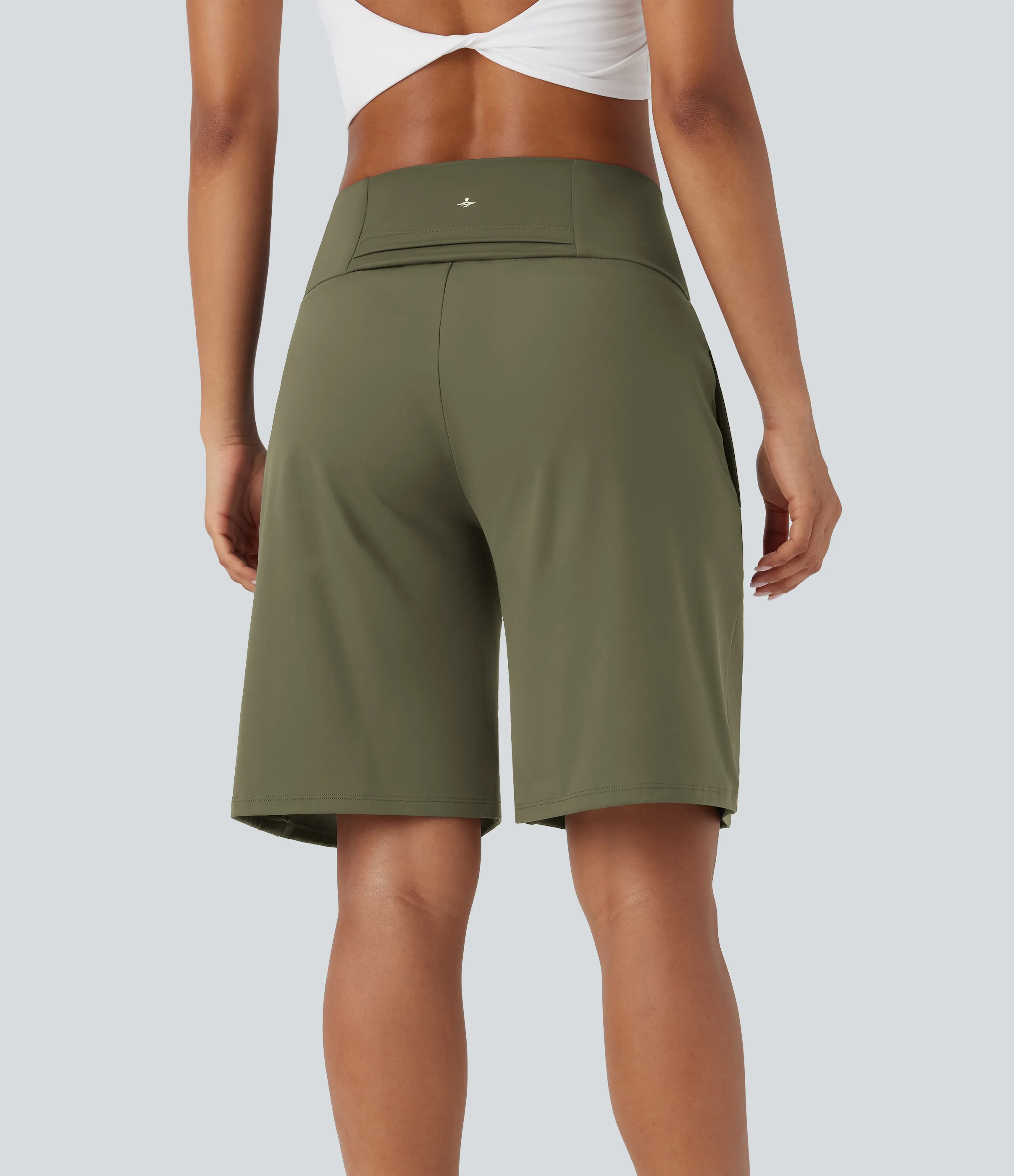 Halara Bermudas Softlyzero™ Airy yoga tiro alto múltiple bolsillo tacto fresco - Withered Green - XL sold by Halara product image thumbnail 3
