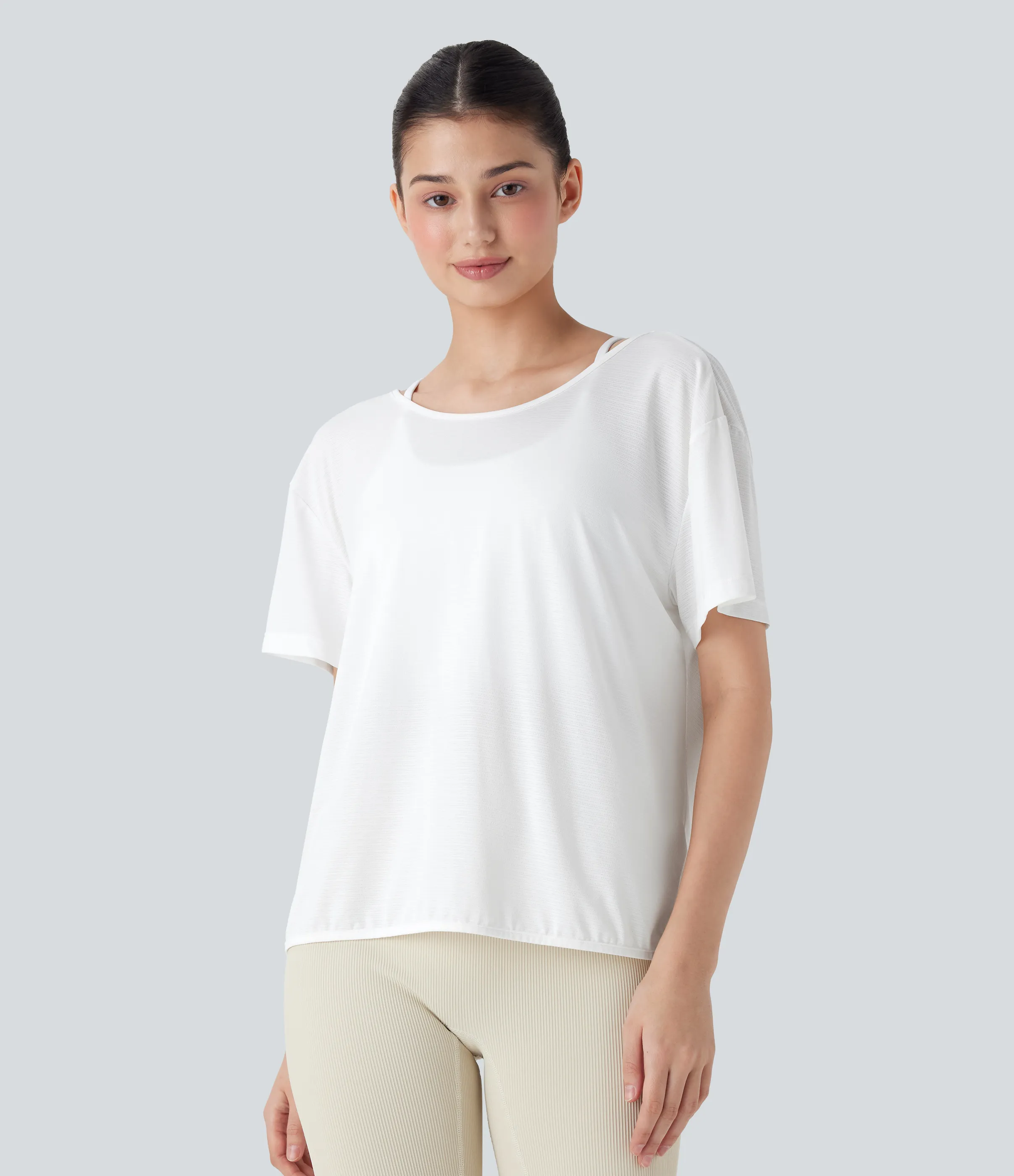 Halara Top deportivo de manga corta para yoga con espalda descubierta cruzada - White - S sold by Halara product image thumbnail 3