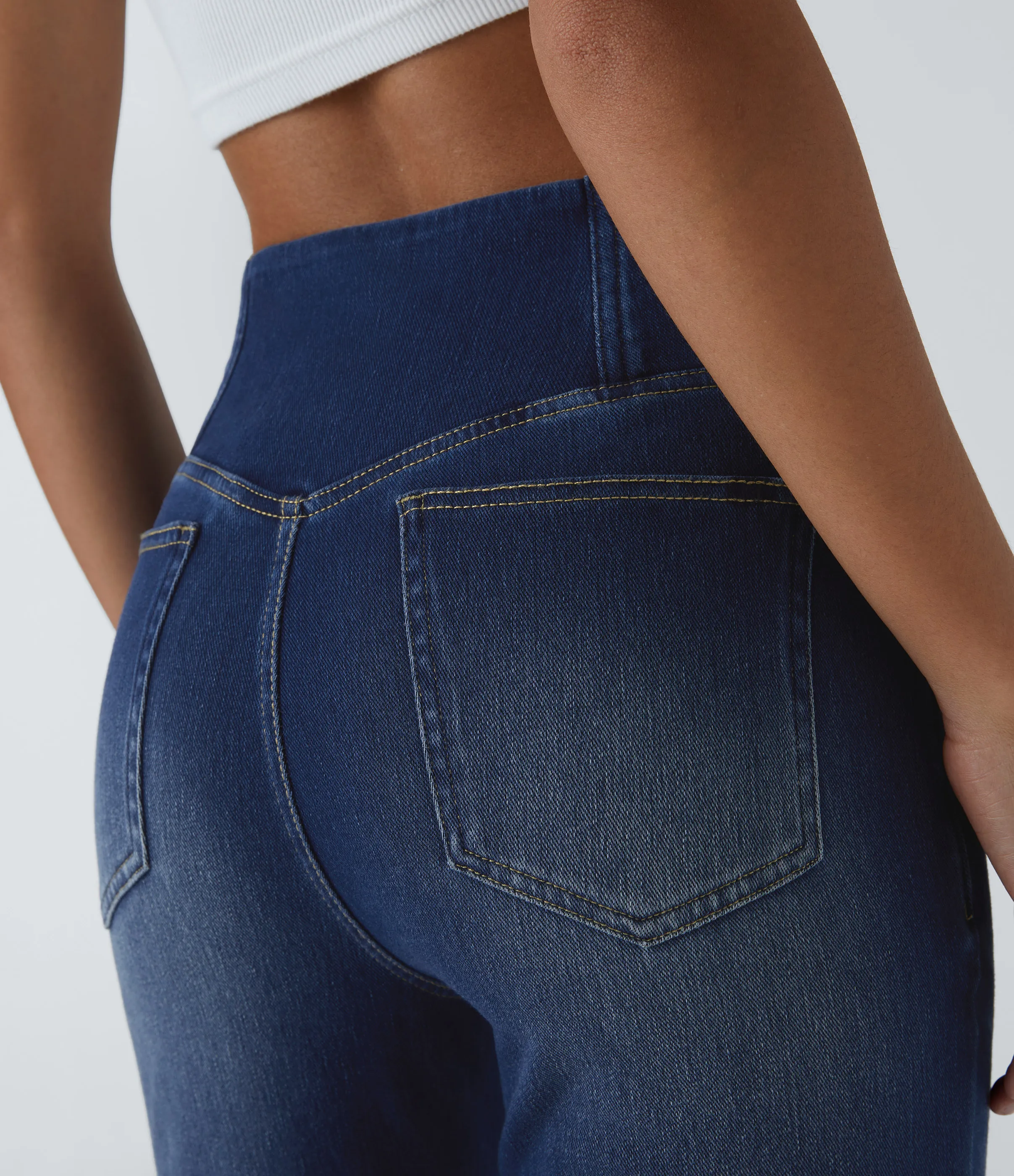 Halara Jeans Halara Flex™ Denim acampanados elásticos de tiro alto cruzado descoloridos con bolsillos - Bright Blue Denim - XL(regular) sold by Halara product image thumbnail 5