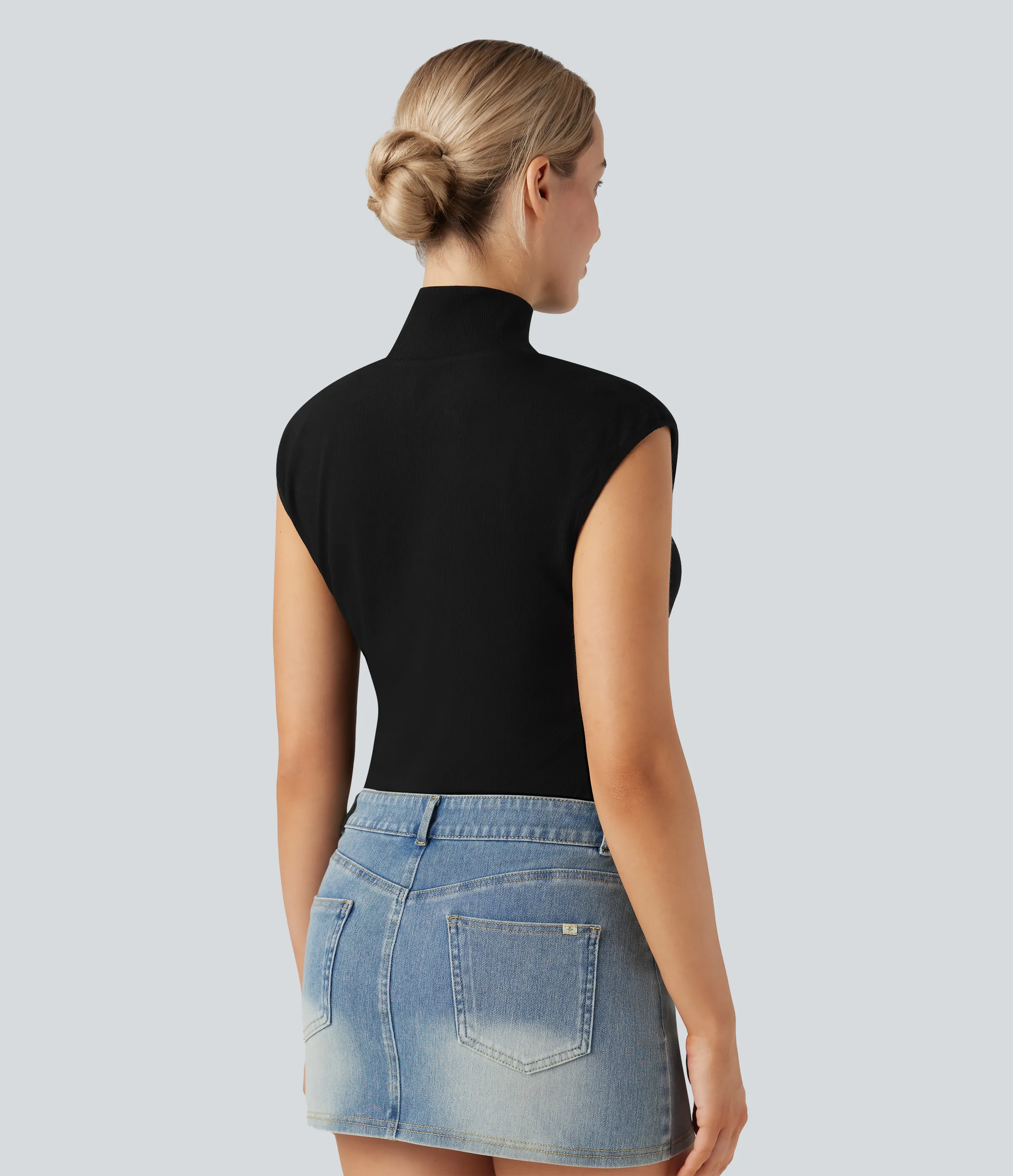 Halara Body casual sin mangas con cuello alto y canalé - Black - M sold by Halara product image thumbnail 4