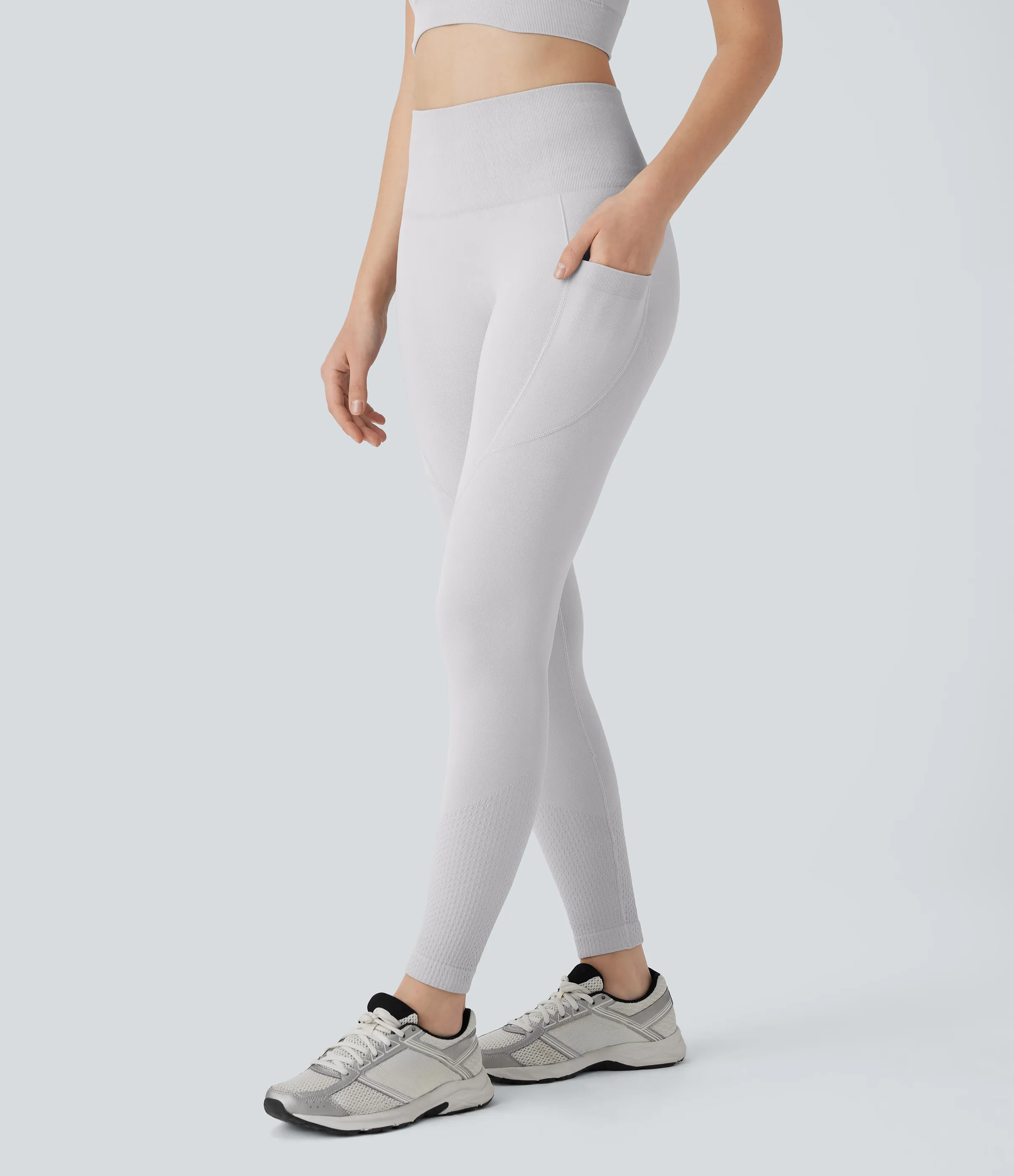 Halara Leggings yoga tiro alto control abdomen realce glúteo bolsillo lateral 7/8 sin costuras - Grey - S(full_length) sold by Halara product image thumbnail 4