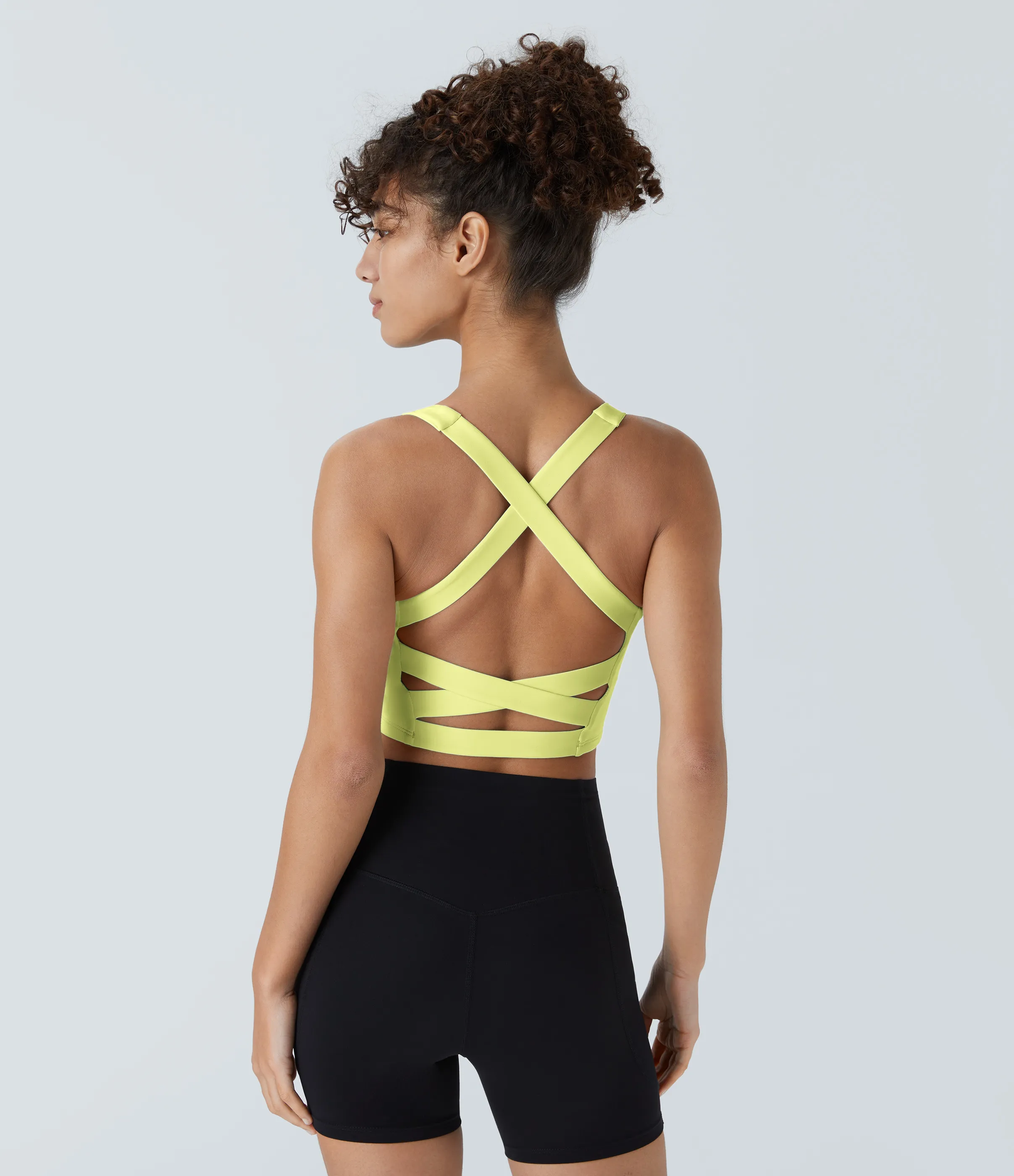 Halara Top corto de yoga SoftlyZero™ Airy con escote cuadrado, sin espalda, tirantes cruzados y tacto fresco-UPF50+ en copas D-F - Mandarin Yellow - XL sold by Halara product image thumbnail 2