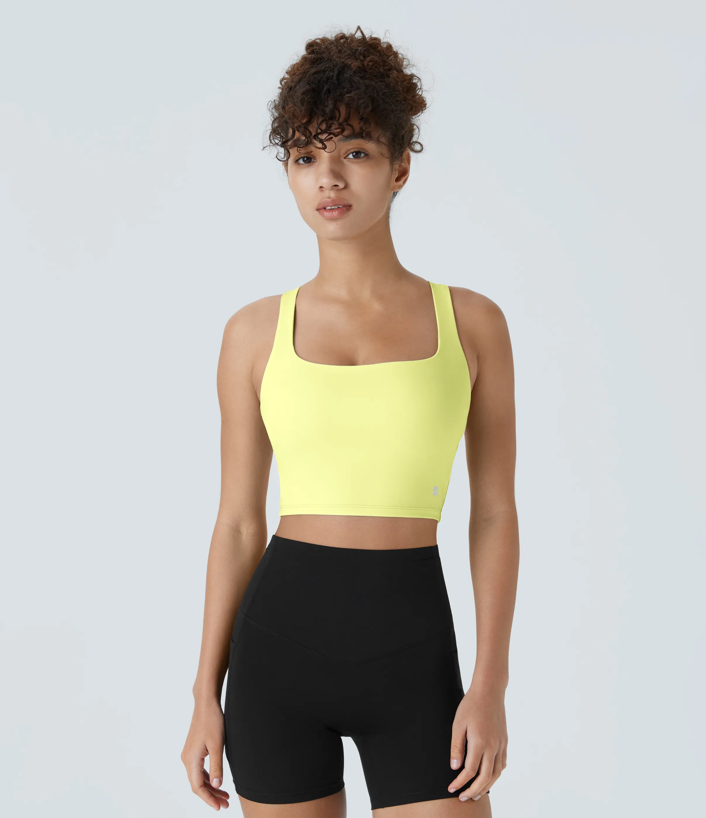 Halara Top corto de yoga SoftlyZero™ Airy con escote cuadrado, sin espalda, tirantes cruzados y tacto fresco-UPF50+ en copas D-F - Mandarin Yellow - XL sold by Halara product image thumbnail 3