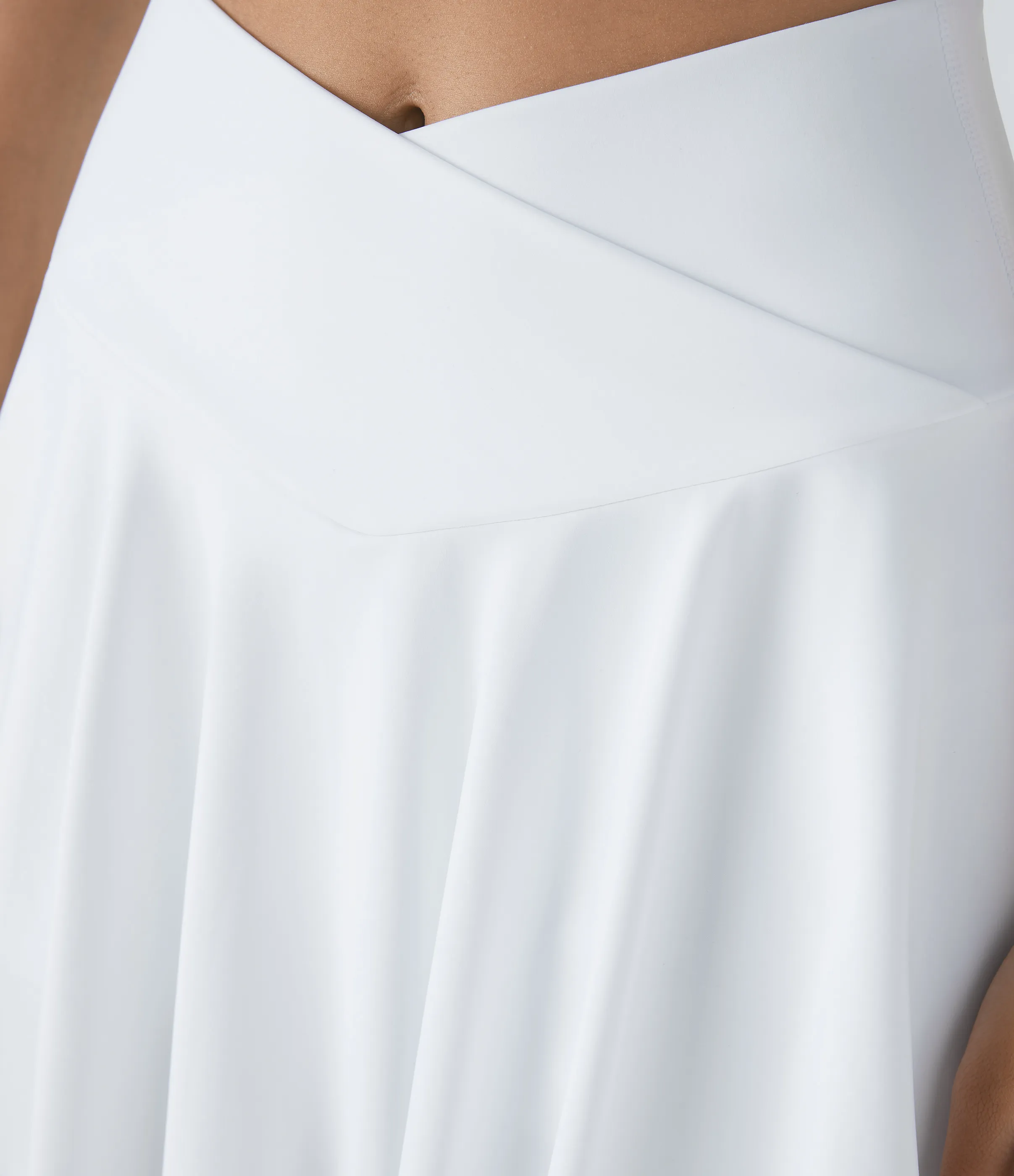 Halara Falda tenis Softlyzero™ Airy Comfy tiro alto cruzado 2 en 1 bolsillo lateral acampanado tacto fresco - White - L sold by Halara product image thumbnail 5