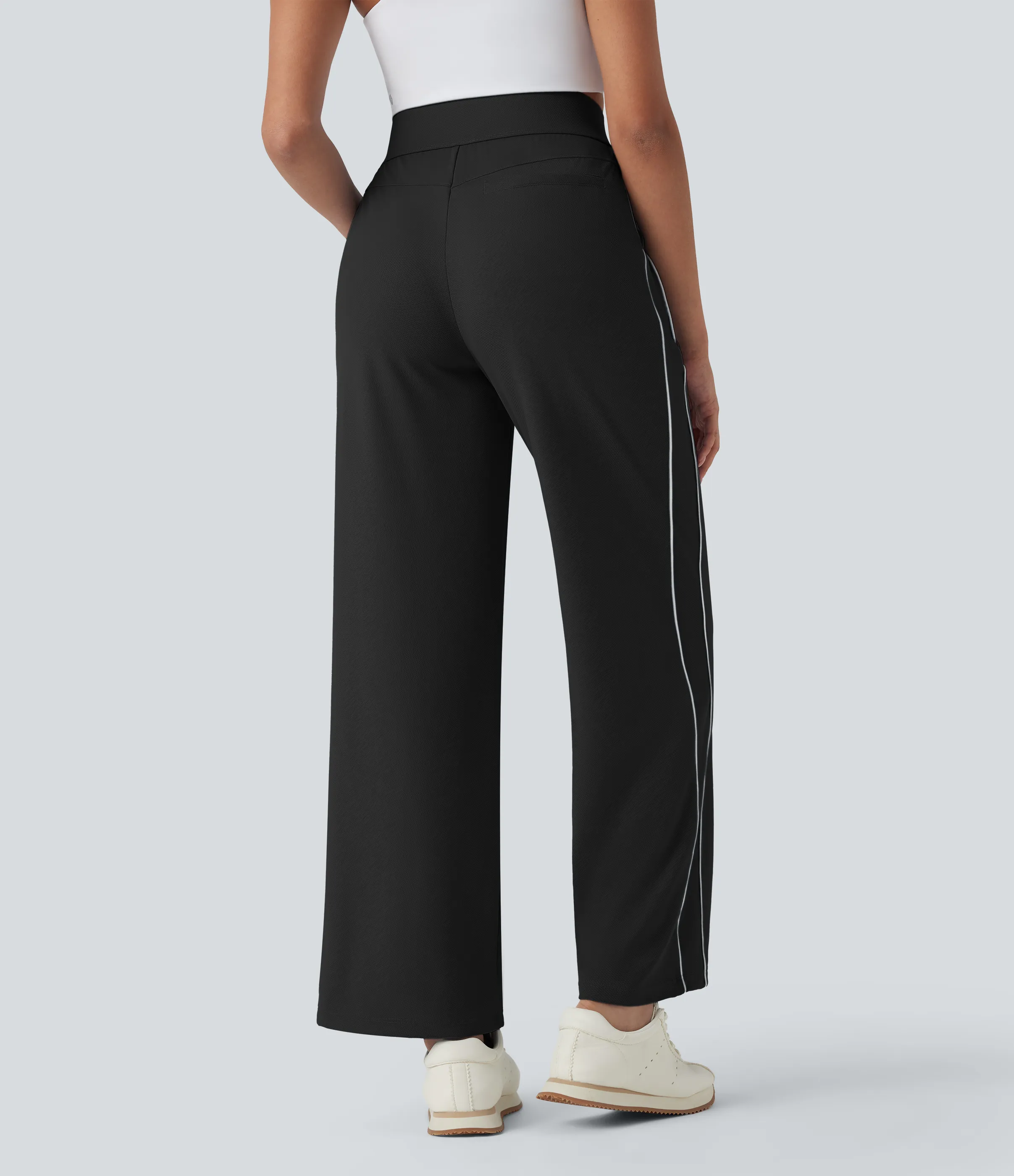 Halara Pantalones de entrenamiento rectos de tiro alto y secado rápido con bolsillos - UPF 40+ - Black - XL(regular) sold by Halara product image thumbnail 3