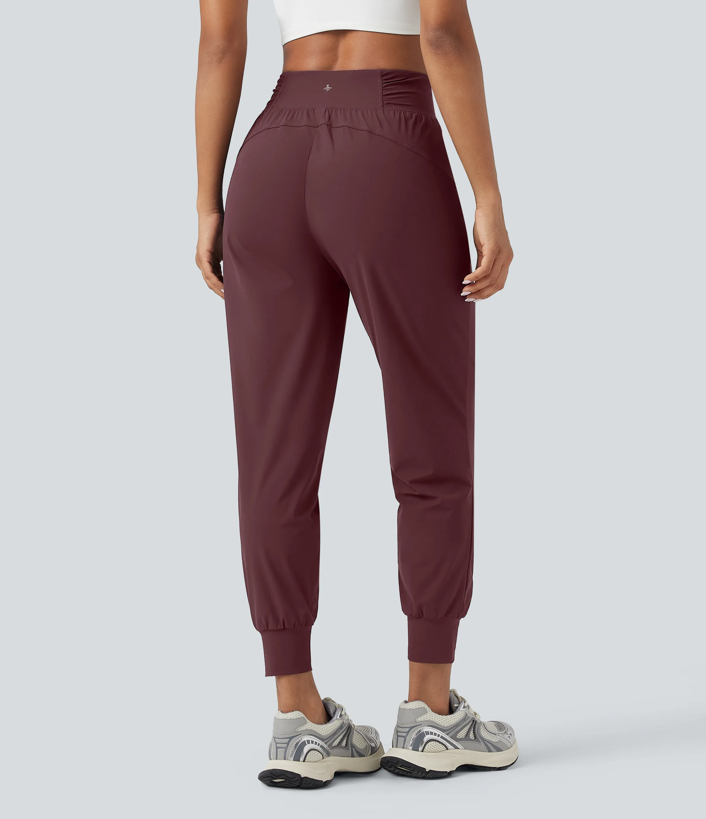 Halara Joggers de baile de tiro alto ajustado con fruncido de secado rápido y con bolsillos - Red Mahogany - XS(regular) sold by Halara product image thumbnail 3