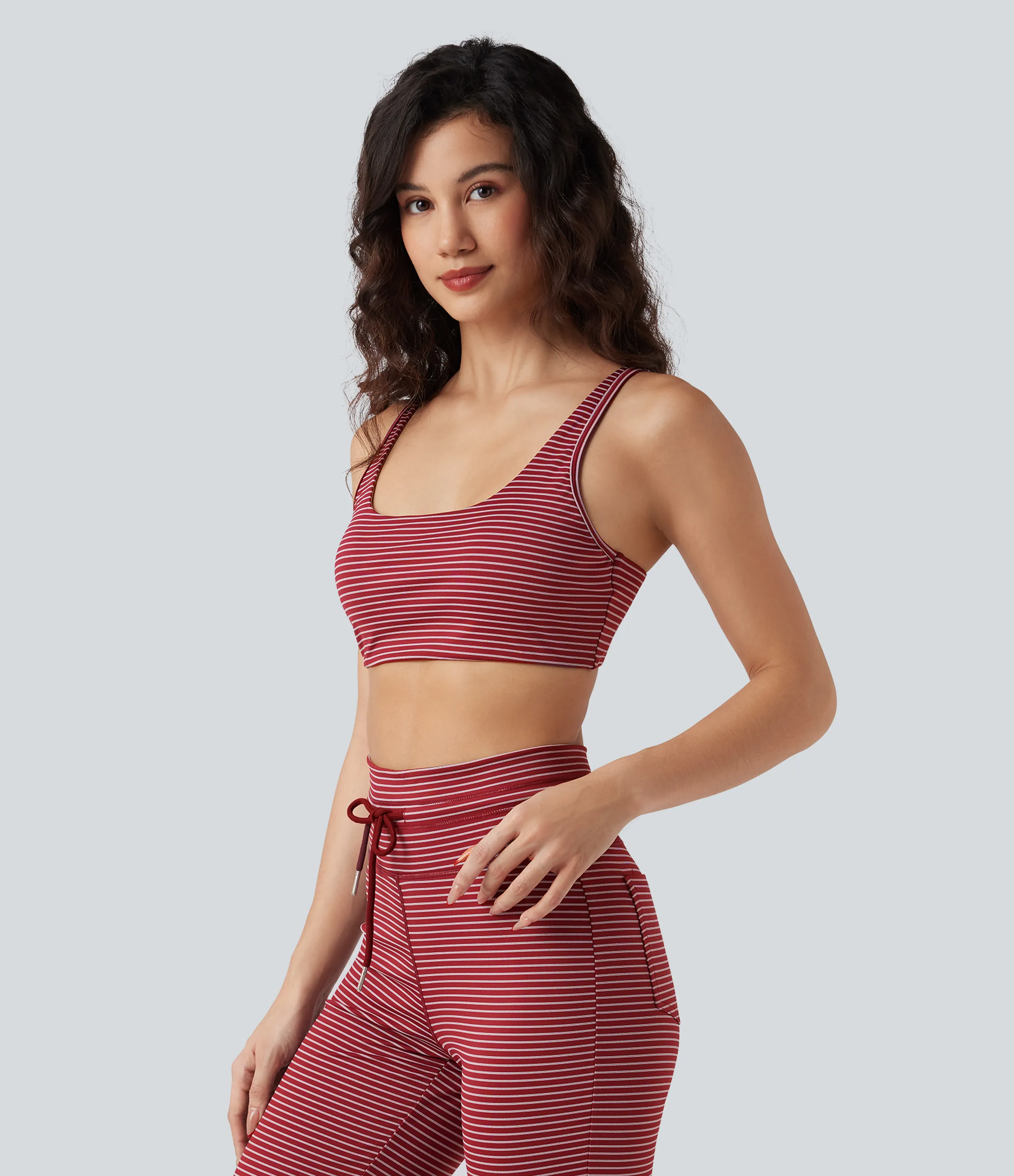 Halara Brasier deportivo de yoga de sujeción baja con escote en U y abertura en copas A-C - Crimson Rose - L sold by Halara product image thumbnail 4