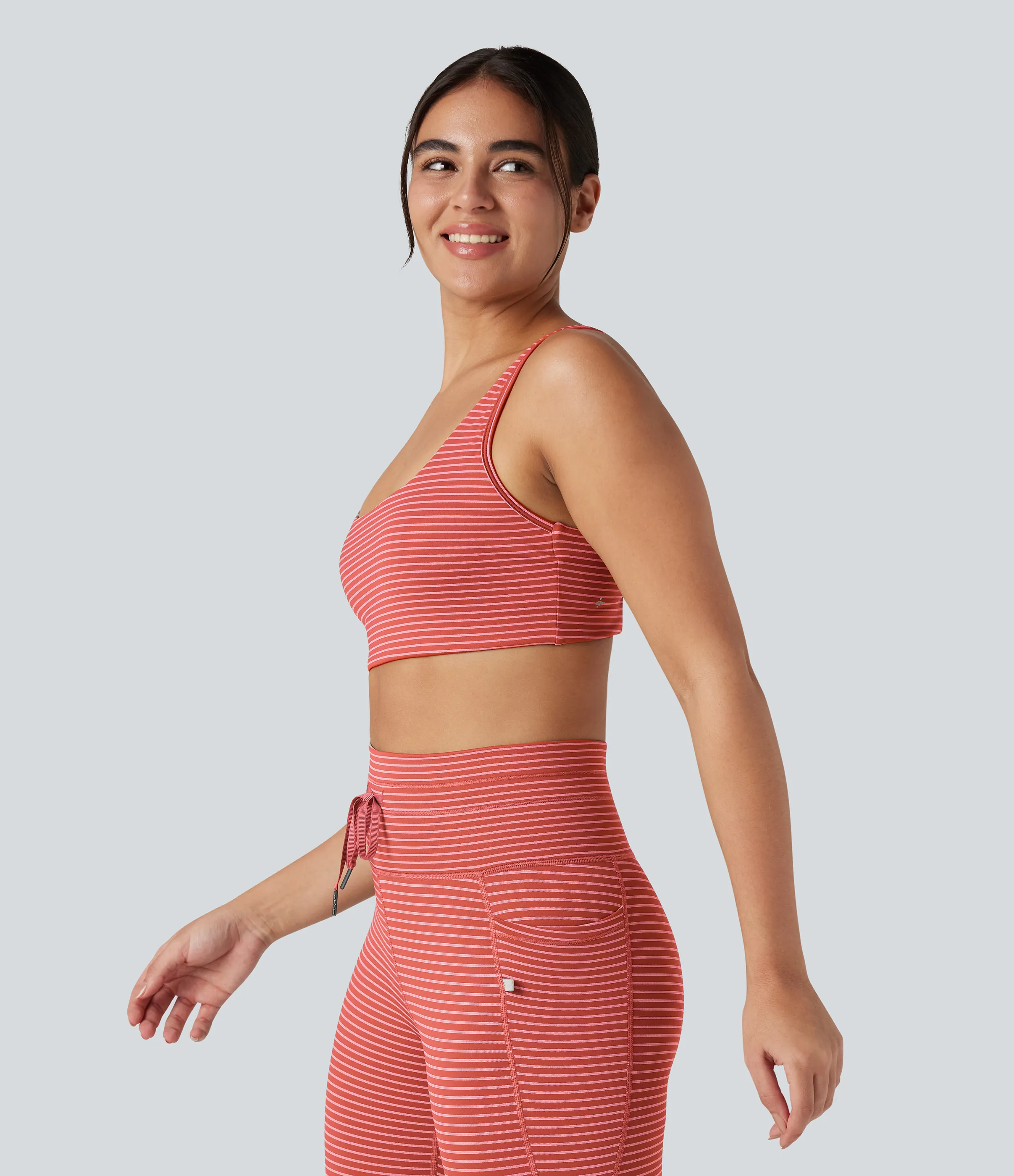 Halara Brasier deportivo de yoga de sujeción baja con escote en U y abertura en copas A-C - Sunset Coral - XS sold by Halara product image thumbnail 4