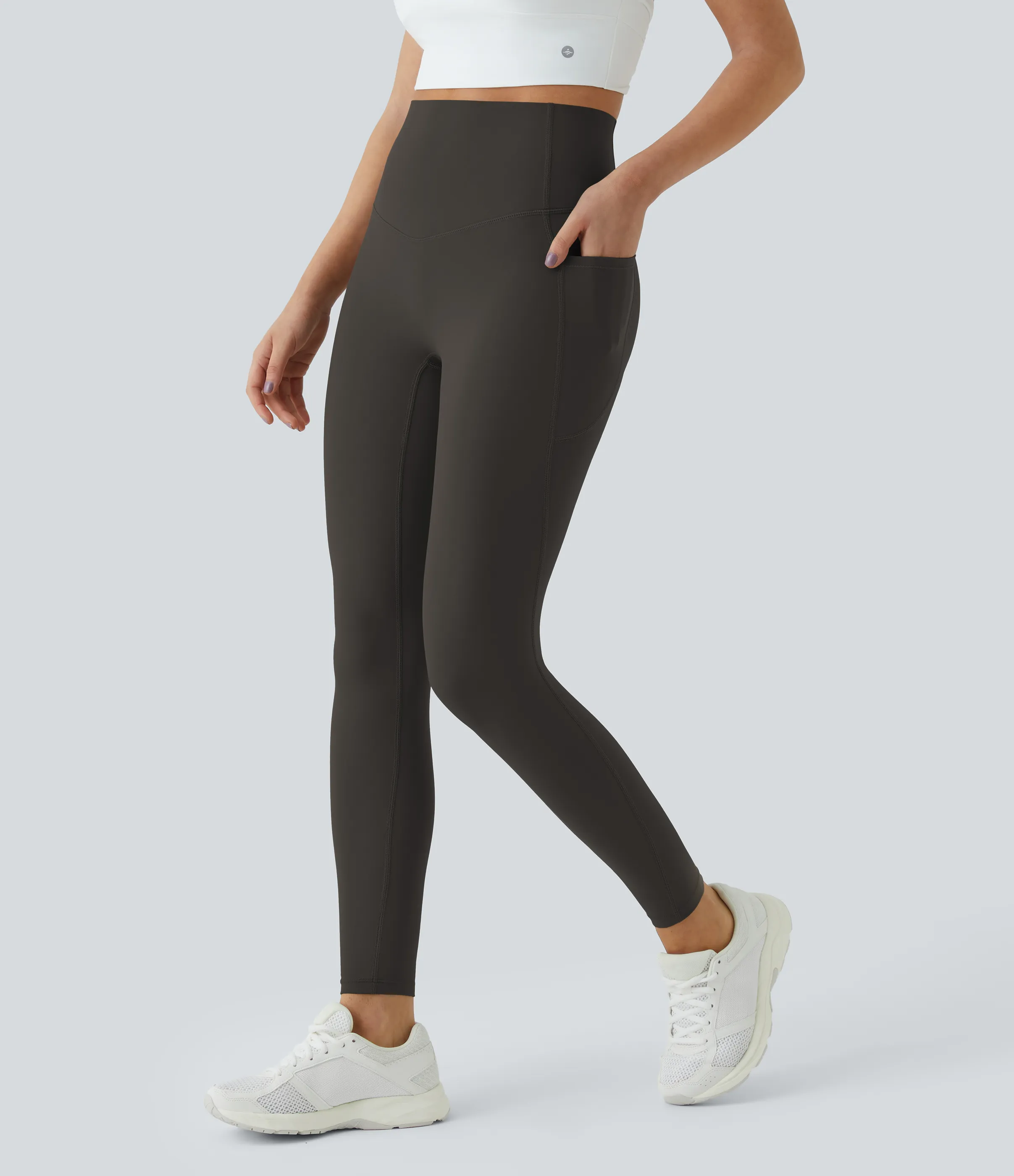 Halara Leggings SoCinched UltraSculpt entrenamiento control abdomen bolsillo lateral tiro alto - Hazelnut Black - XS(full_length) sold by Halara product image thumbnail 5