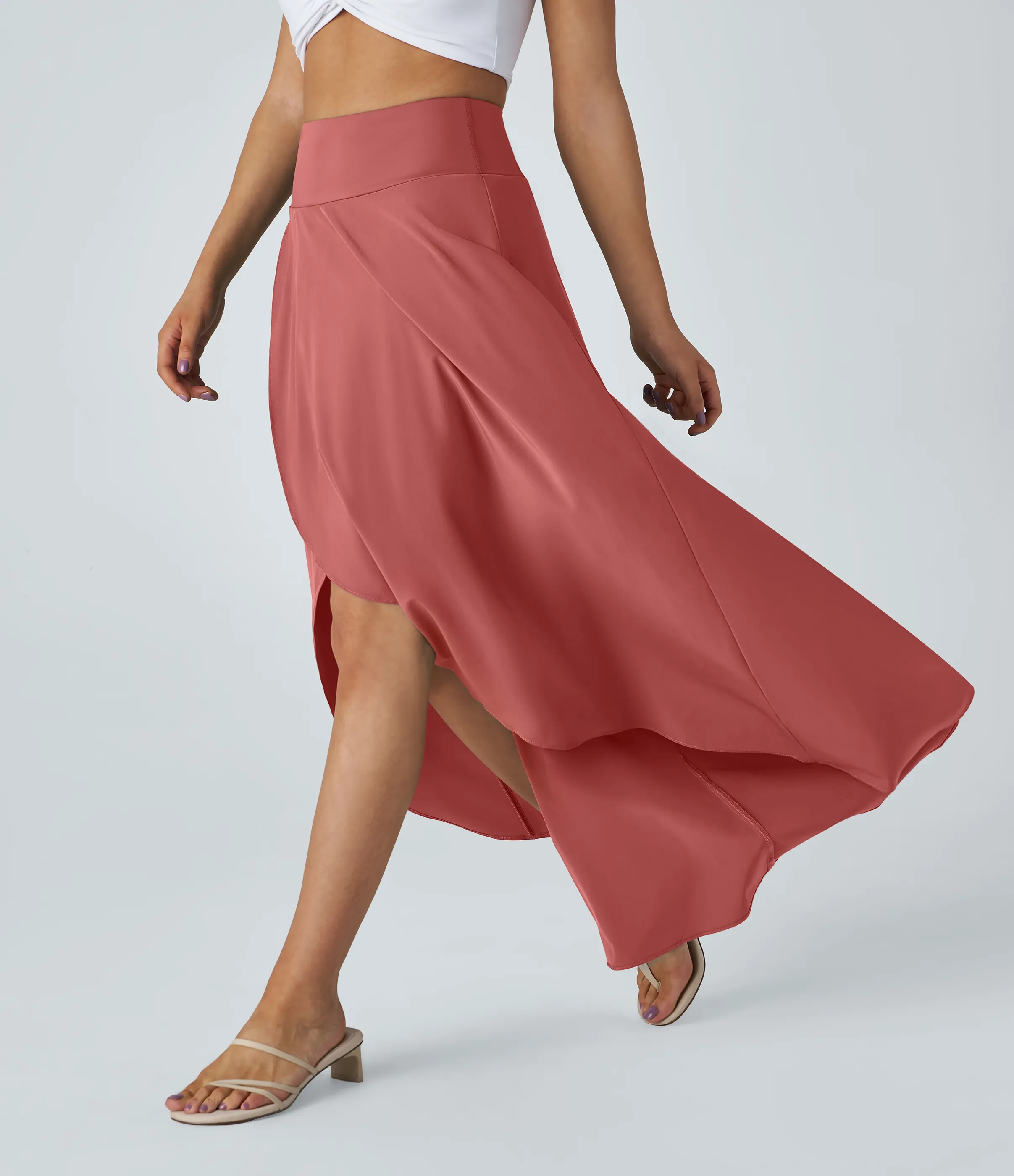 Halara Falda Breezeful™ larga regular tiro alto volante alto bajo 2 en 1 fluida secado rápido - Kapok Red - XL(regular) sold by Halara