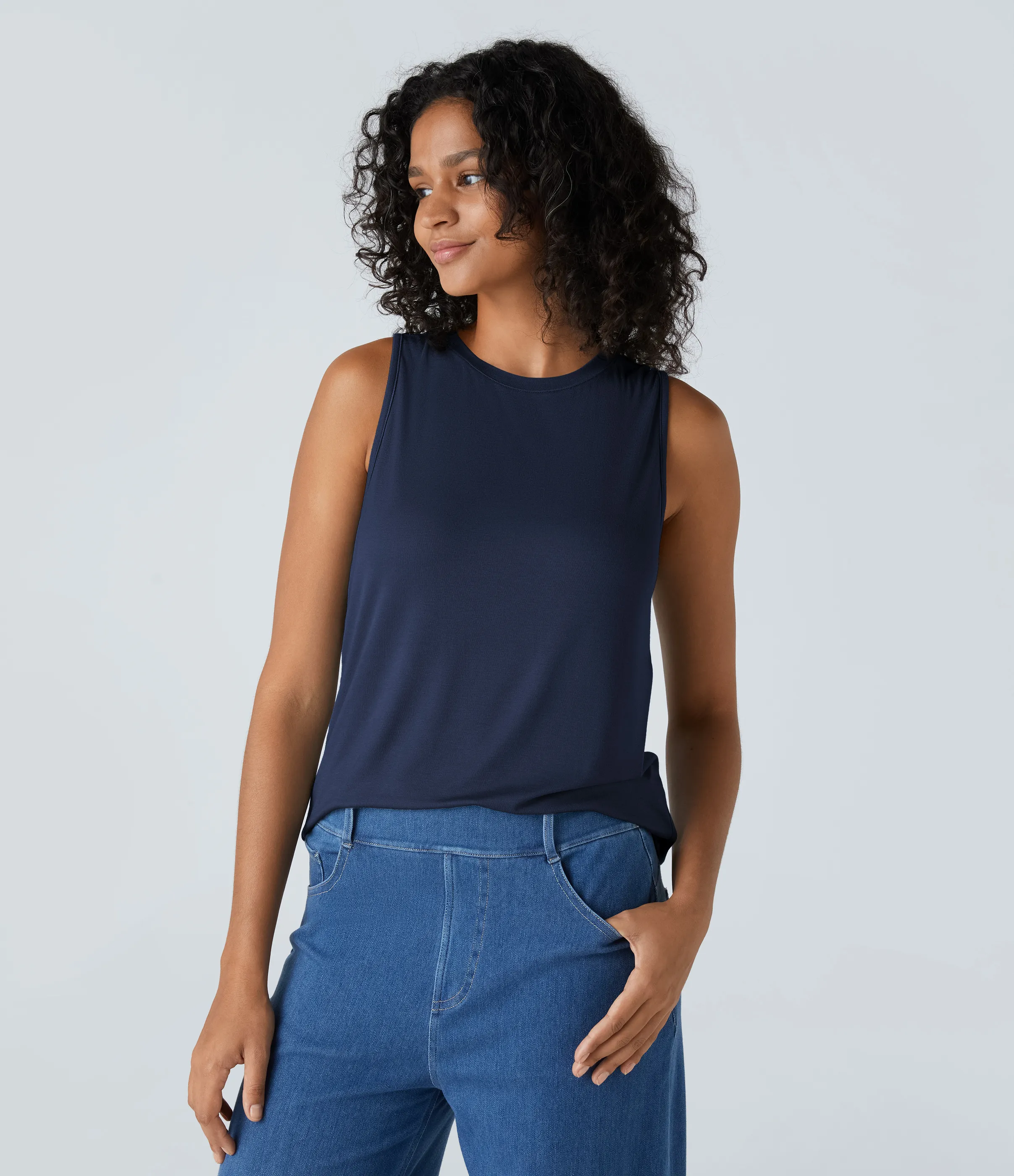 Halara Camiseta sin mangas básica cuello redondo acanalado - Nightfall Blue - XS sold by Halara product image thumbnail 4