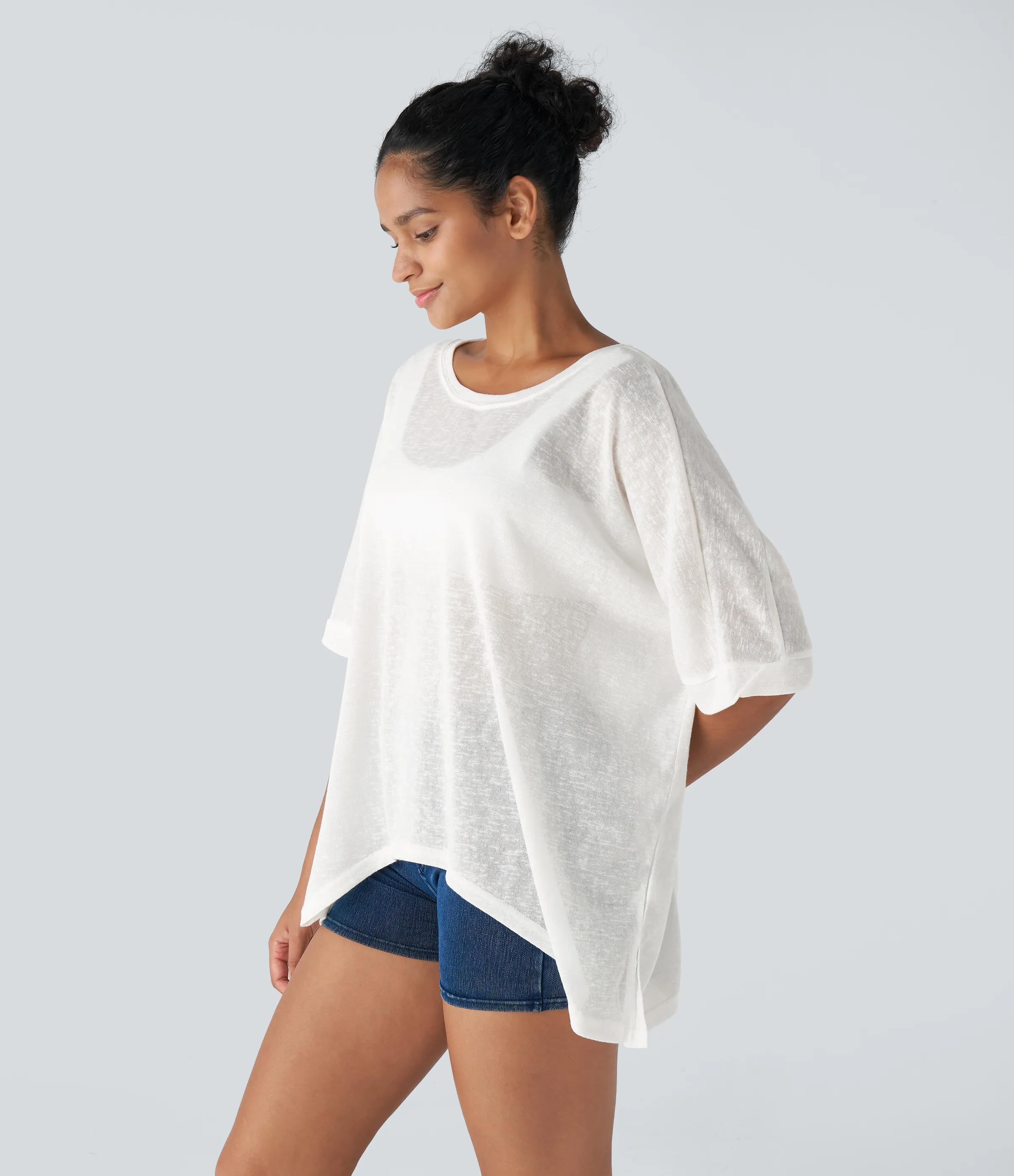 Halara Top extragrande transparente dobladillo dividido asimétrico - White - S sold by Halara product image thumbnail 4