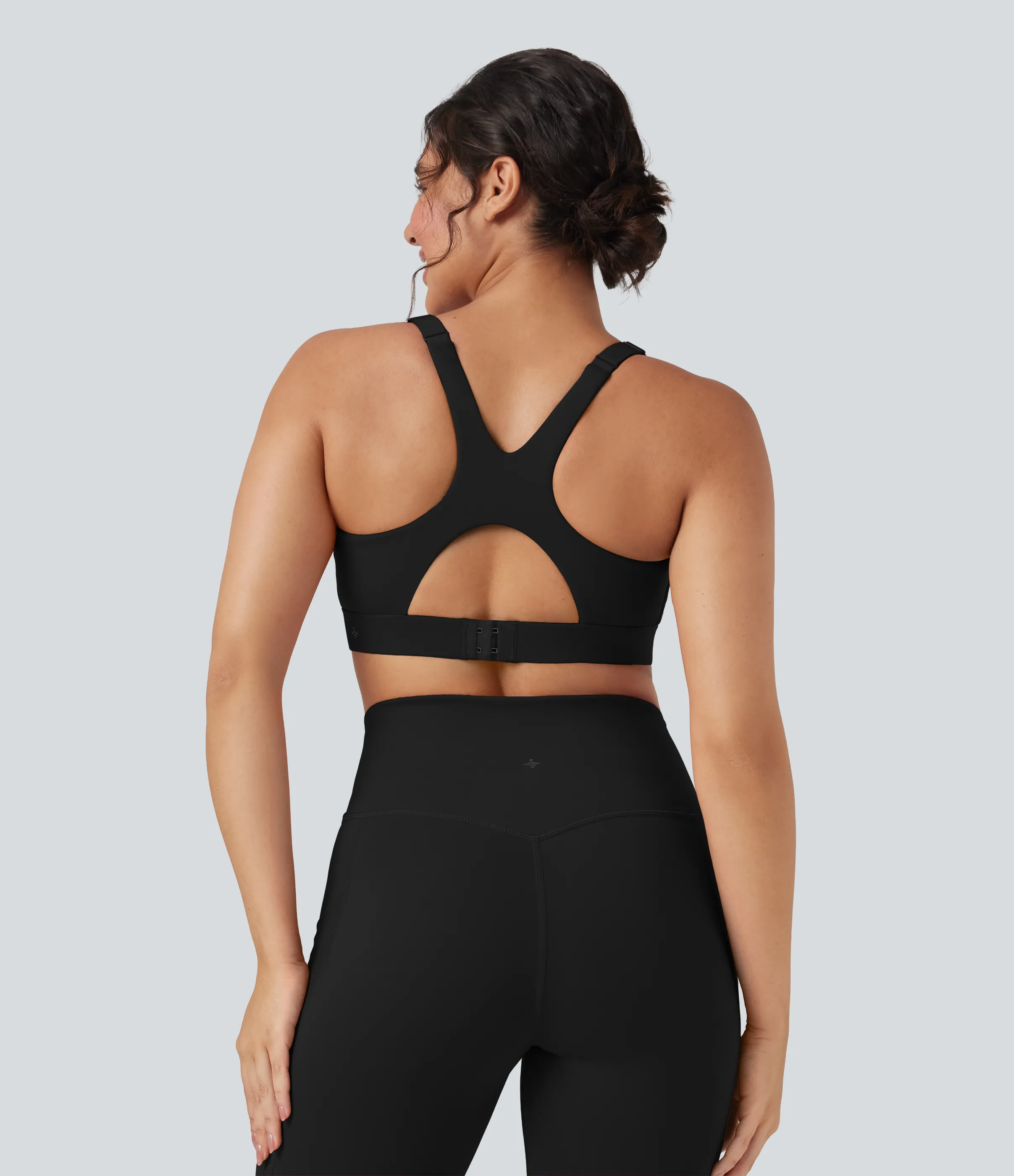 Halara Sujetador deportivo de entrenamiento SpeedWave™ de secado rápido y sujeción media con copas moldeadas con gancho ajustable perforado - Black - XL sold by Halara product image thumbnail 4