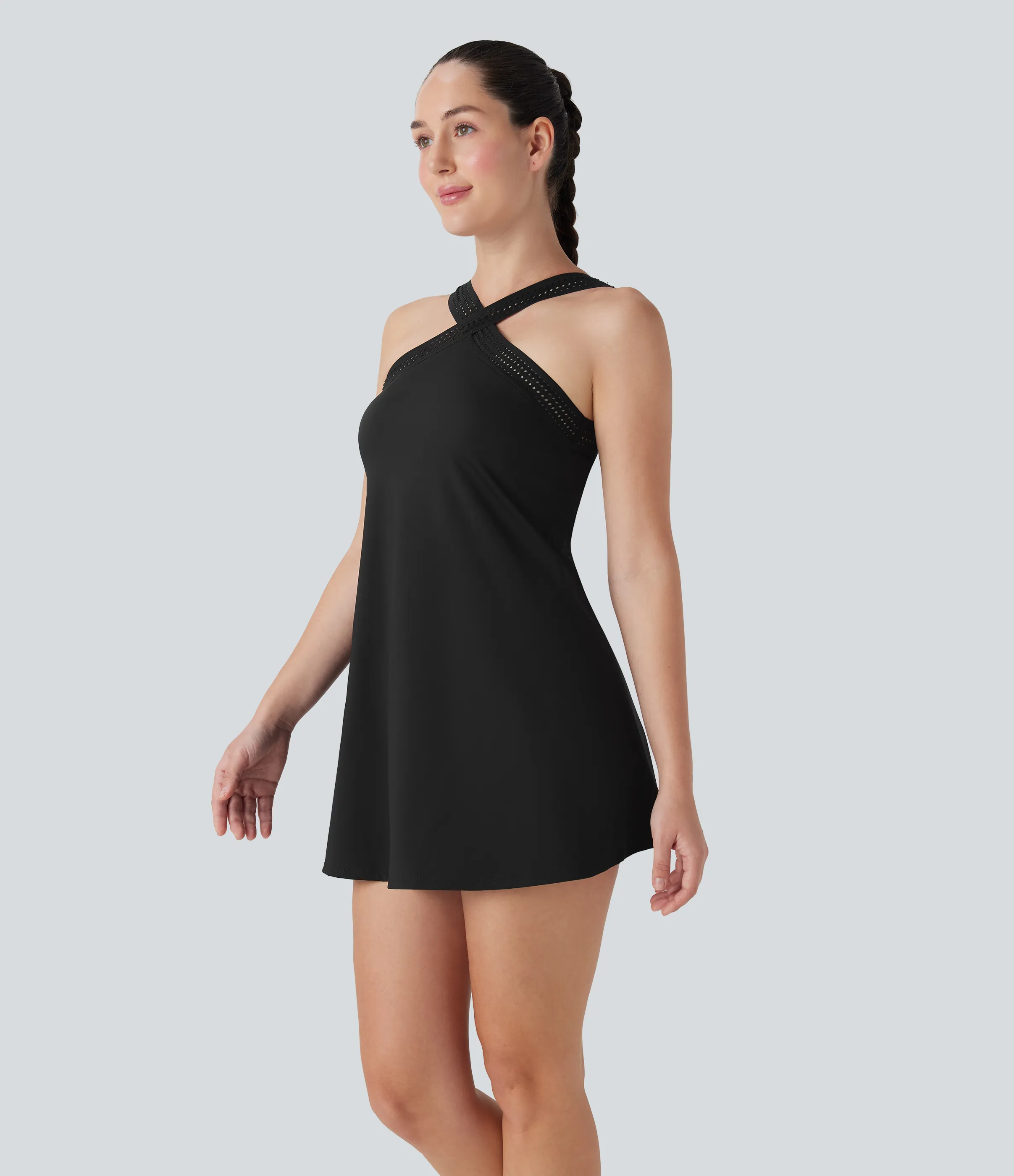 Halara Vestido corto de yoga 2 en 1 Softlyzero™ Airy con escote halter, espalda descubierta, tacto fresco con bolsillos laterales - Edición Easy Peezy UPF 50+ - Black - XS sold by Halara product image thumbnail 4