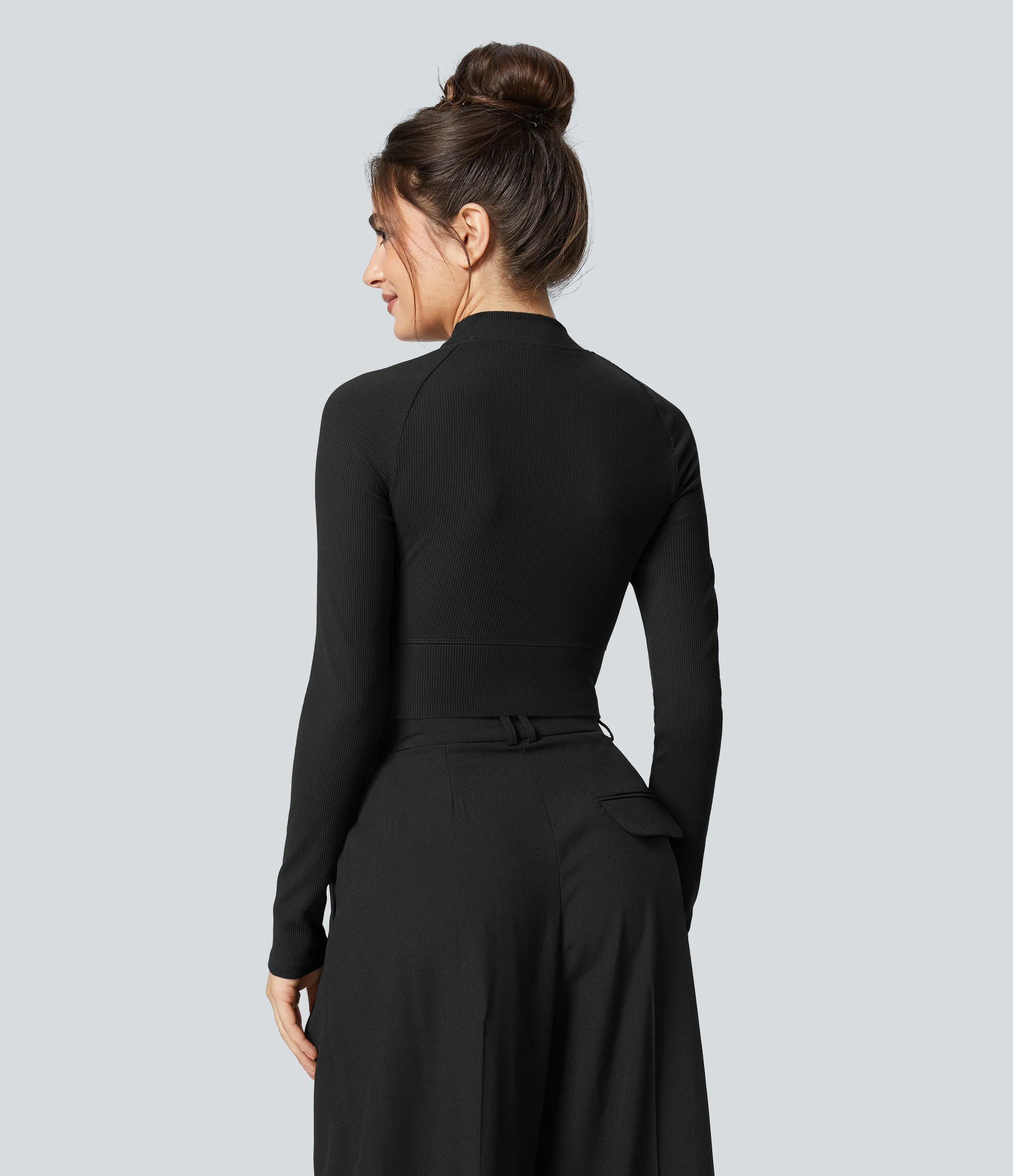 Halara Top deportivo Softlyzero™ acanalado de manga larga con cuello perkins - Black - S sold by Halara product image thumbnail 3