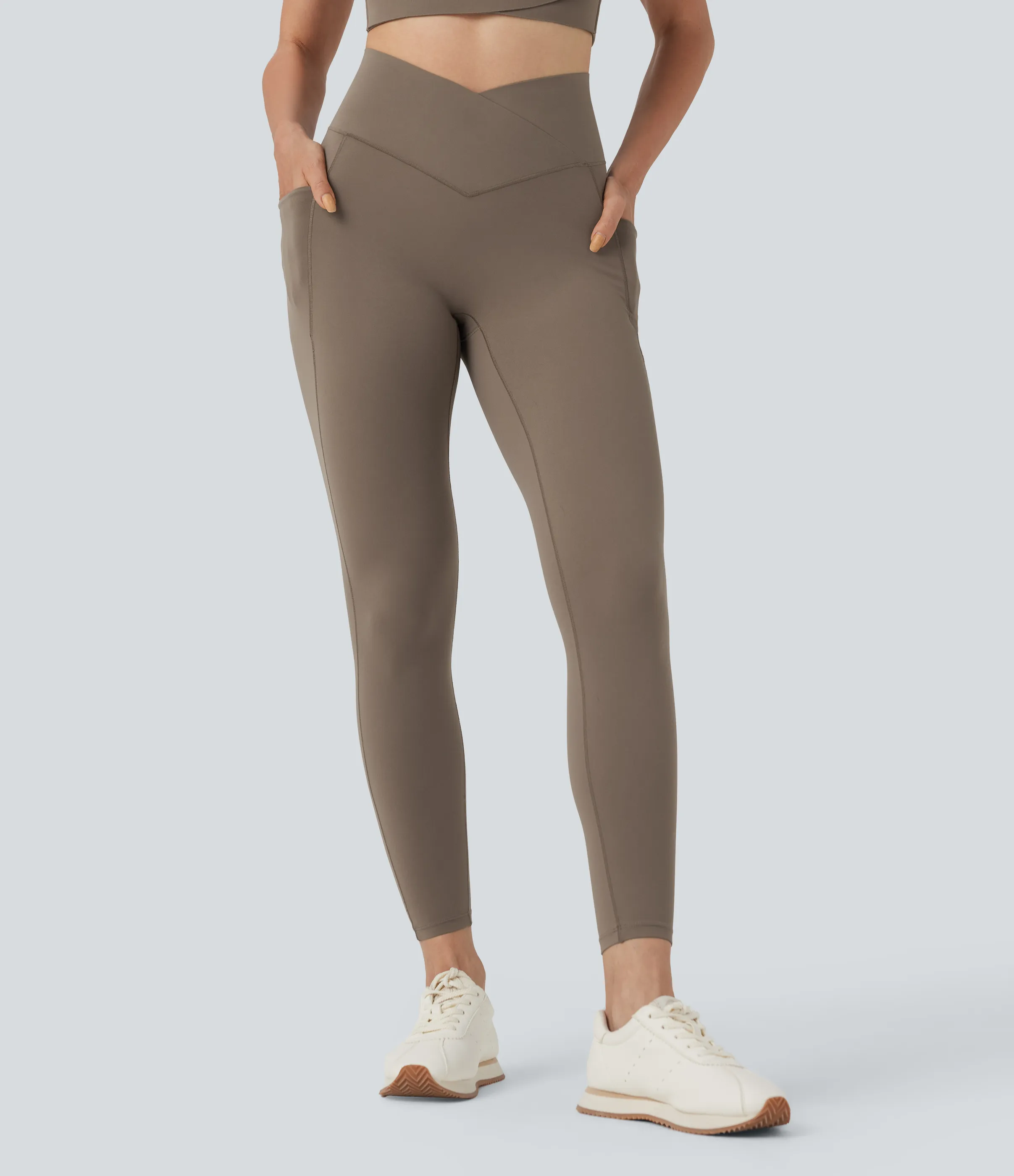 Halara Leggings de entrenamiento Halara UltraSculpt™ SoCinched de tiro alto cruzado con control de abdomen en 7/8 y bolsillos - Dawn Brown - XS(7/8) sold by Halara product image thumbnail 4