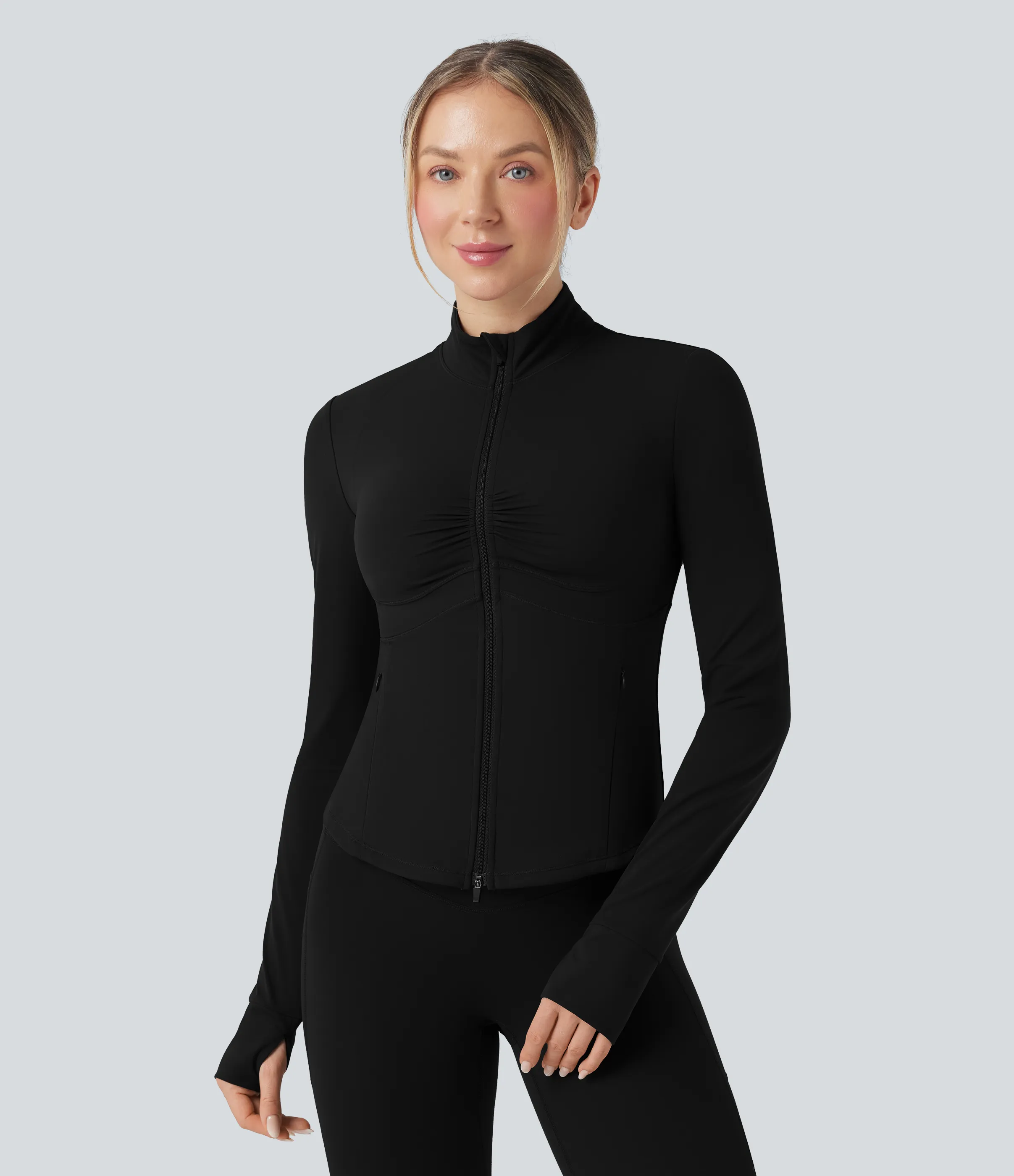 Halara Chamarra de yoga Halara UltraSculpt™ de manga larga con fruncido, cuello alto y push-up con abertura para el pulgar y bolsillos - Black - M sold by Halara