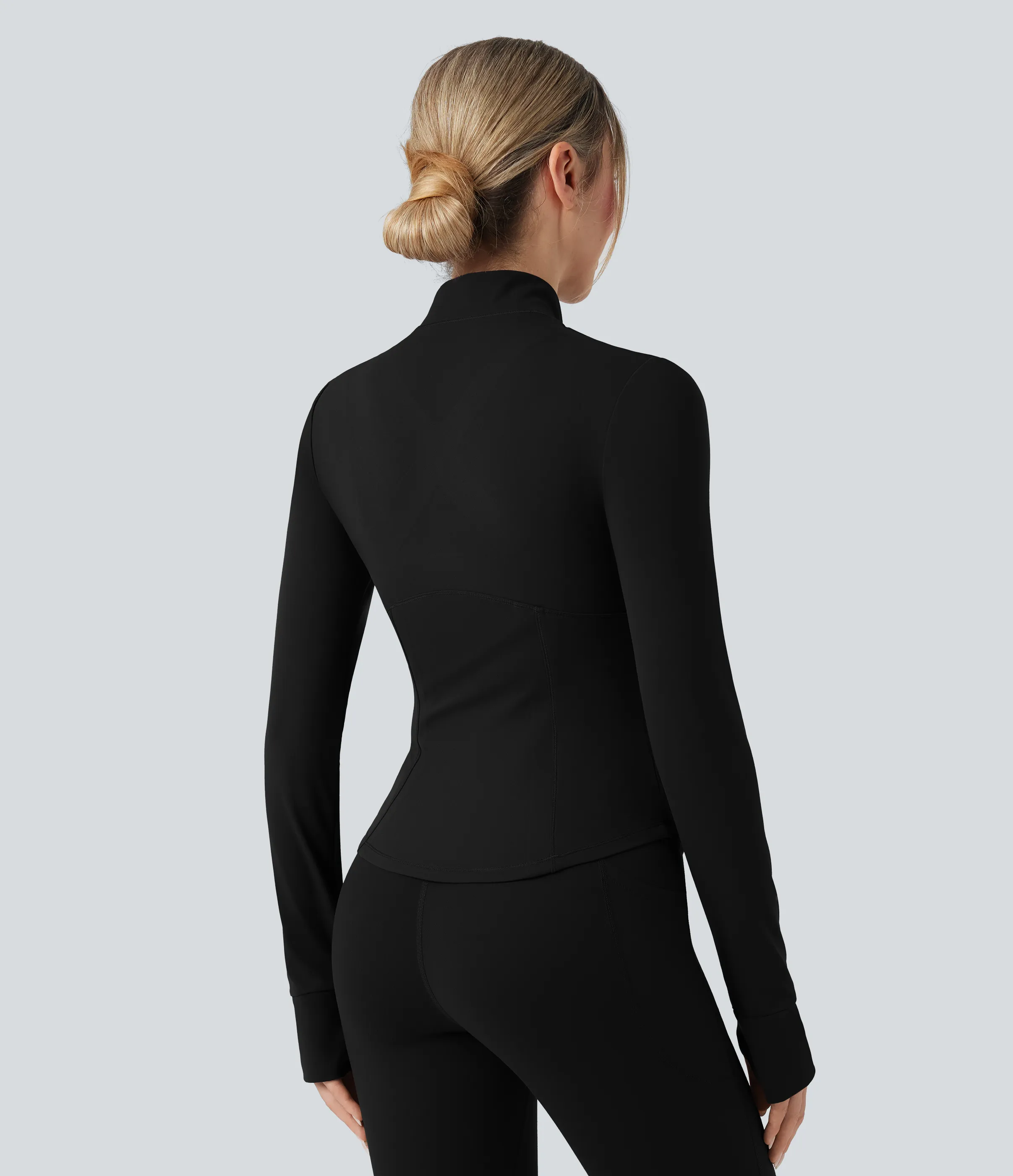Halara Chamarra de yoga Halara UltraSculpt™ de manga larga con fruncido, cuello alto y push-up con abertura para el pulgar y bolsillos - Black - M sold by Halara product image thumbnail 3