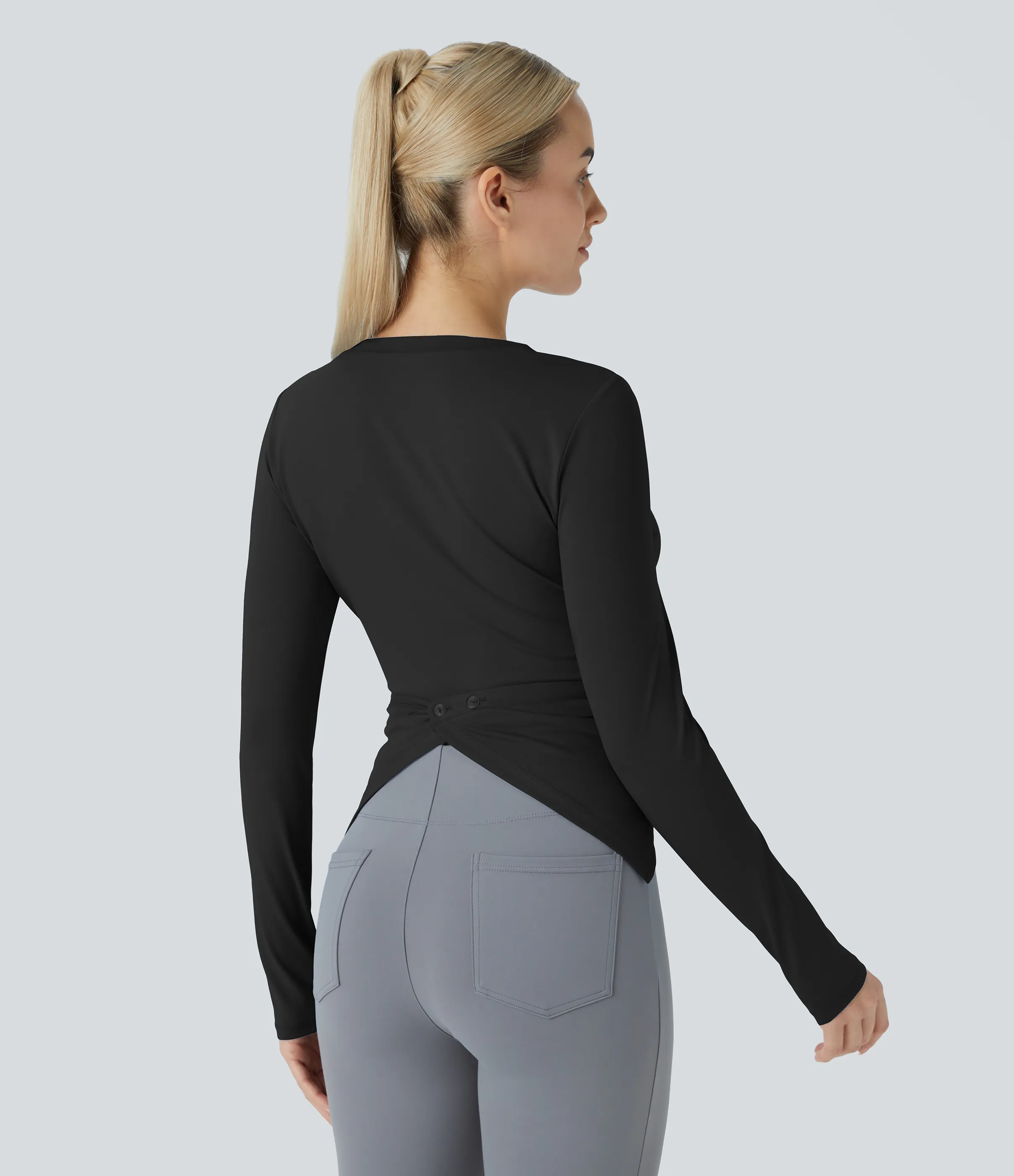 Halara Top oficina botón ajustable dobladillo cruzado manga larga - Black - S sold by Halara product image thumbnail 3