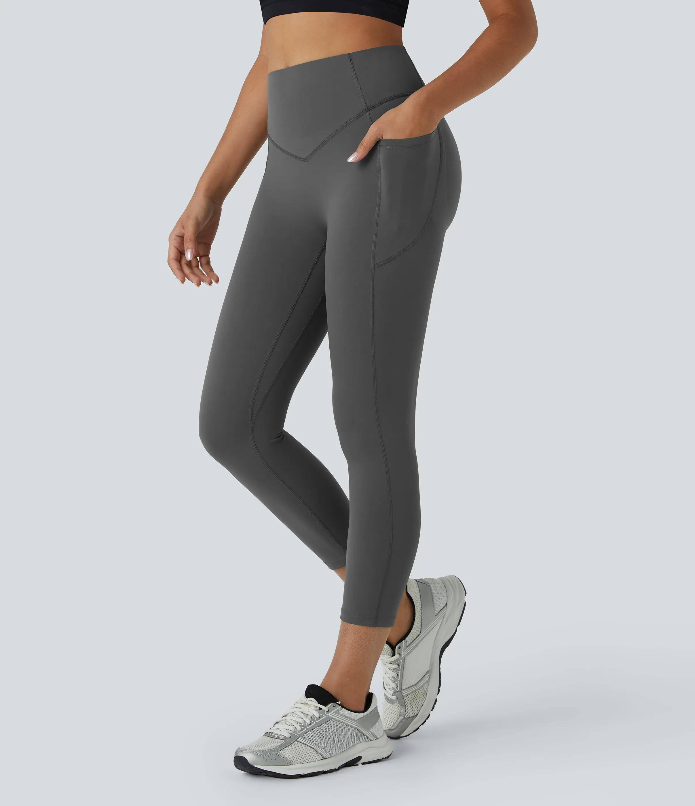 Halara Leggings SoCinched UltraSculpt capri moldeador tiro alto bolsillo lateral control abdomen realce glúteo - Volcanic Ash - L sold by Halara product image thumbnail 4