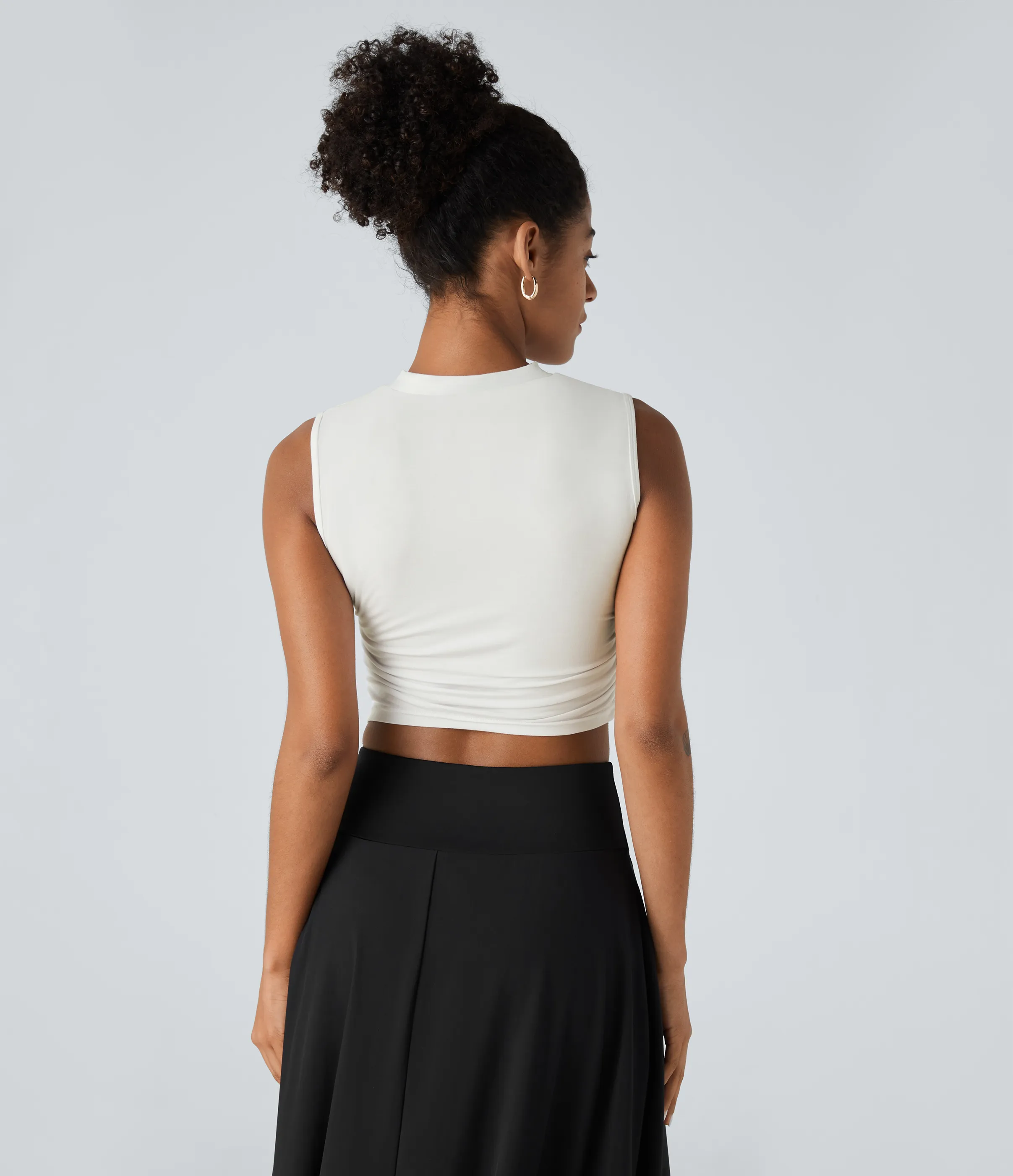 Halara Camiseta sin manga recortada ajustada pliegue cuello redondo - White - L sold by Halara product image thumbnail 3