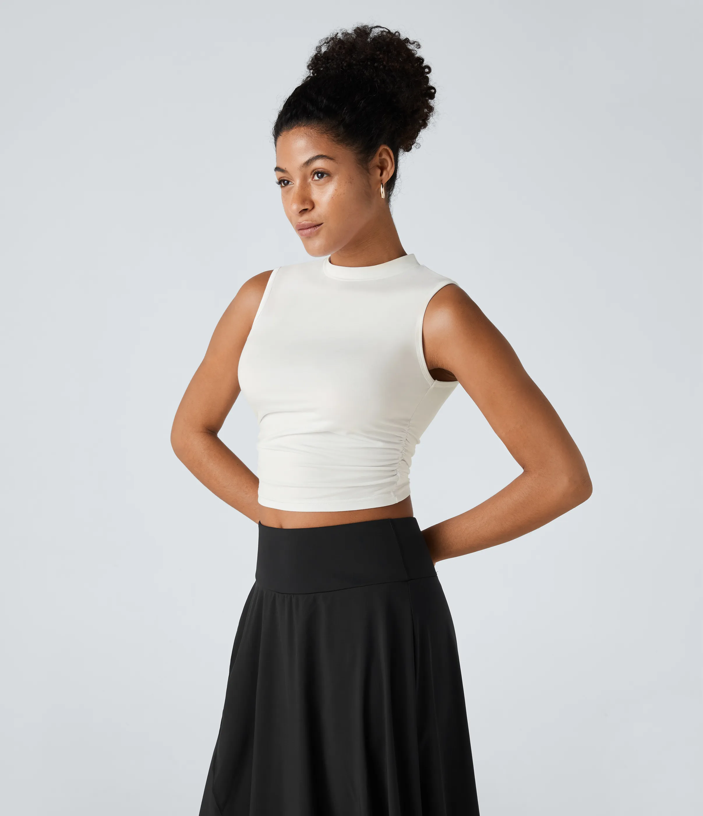 Halara Camiseta sin manga recortada ajustada pliegue cuello redondo - White - L sold by Halara product image thumbnail 4