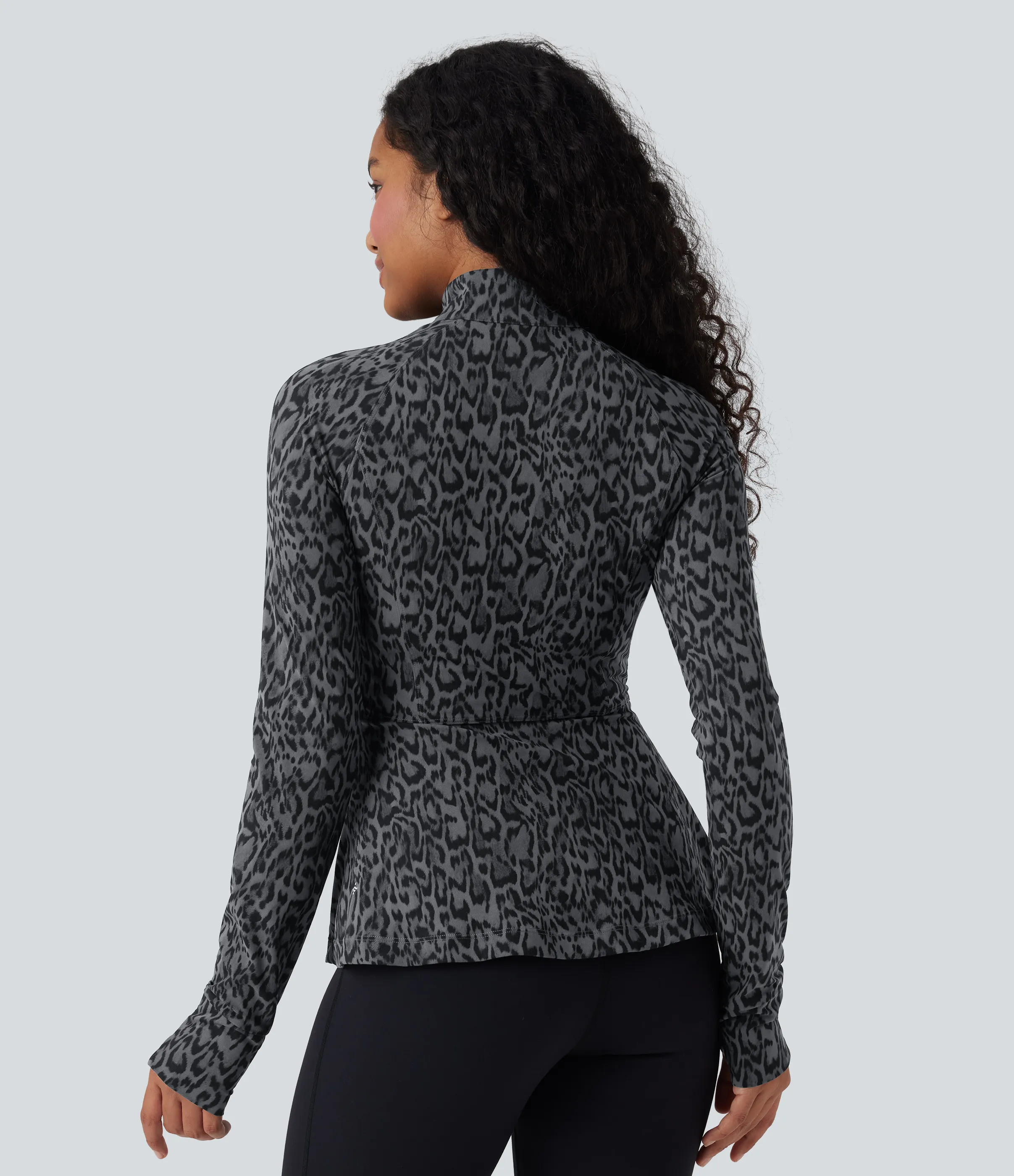Halara Chamarra casual de manga larga UltraSculpt™ con cuello alto y bolsillos con estampado de leopardo - Shadow Leopard - XS sold by Halara product image thumbnail 3