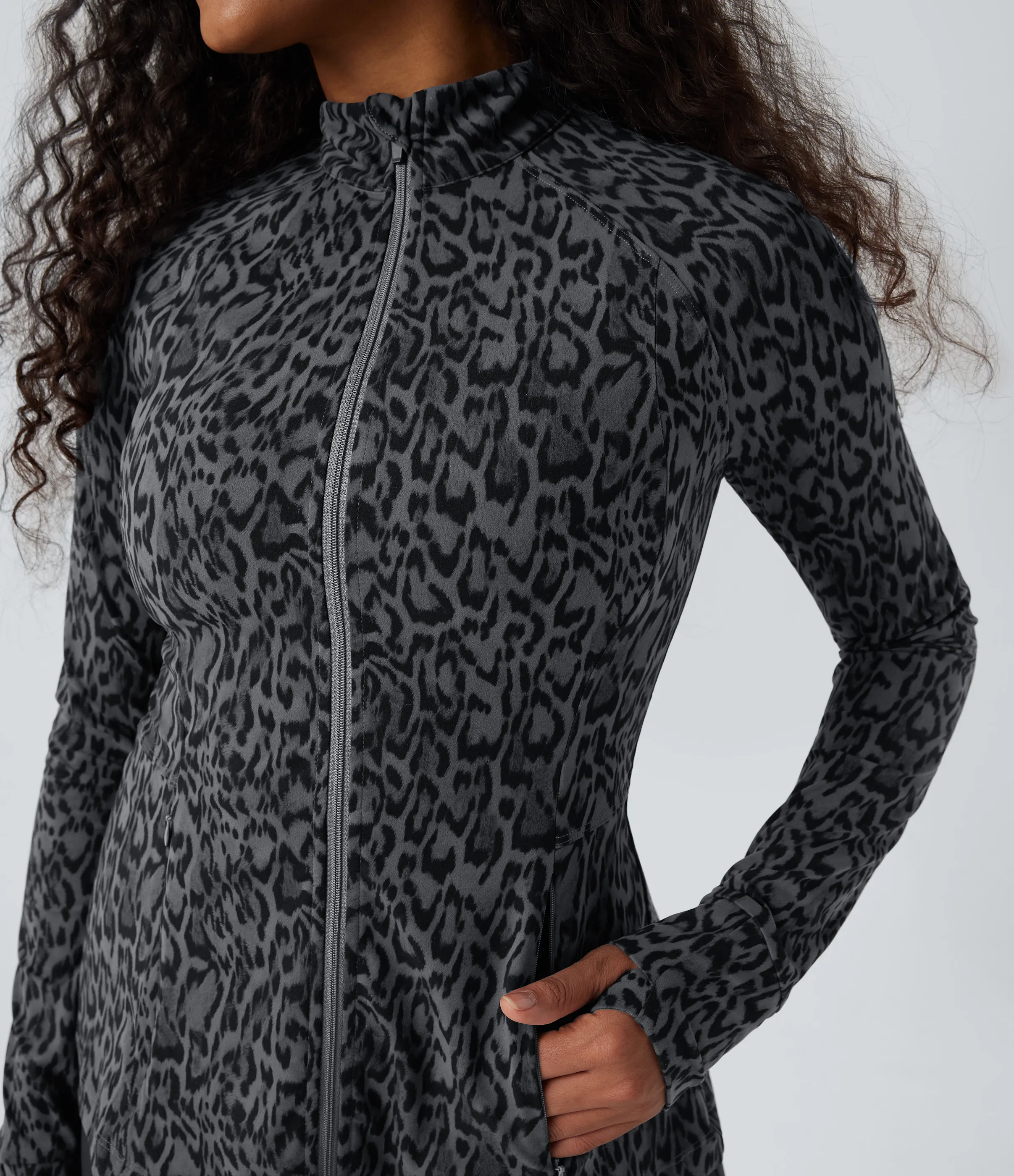 Halara Chamarra casual de manga larga UltraSculpt™ con cuello alto y bolsillos con estampado de leopardo - Shadow Leopard - XS sold by Halara product image thumbnail 5