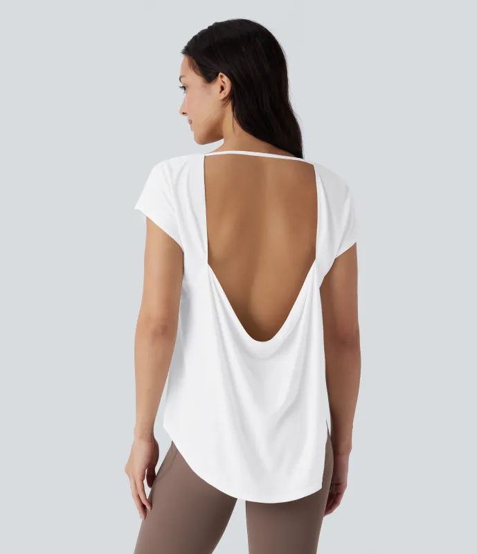 Halara Top deportivo yoga dobladillo curvo manga corta sin espalda - White - S sold by Halara