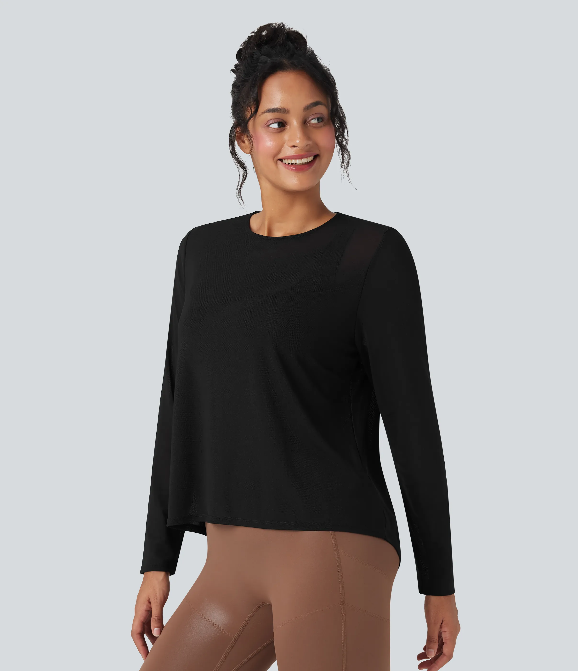 Halara Top deportivo de yoga de manga larga con aberturas de malla transparente - Black - XL sold by Halara product image thumbnail 4