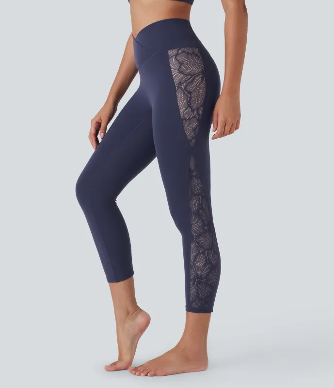 Halara Leggings Softlyzero™ capri yoga tiro alto encaje contrastante cruzado - UPF50+ - Peacoat - L made by Halara