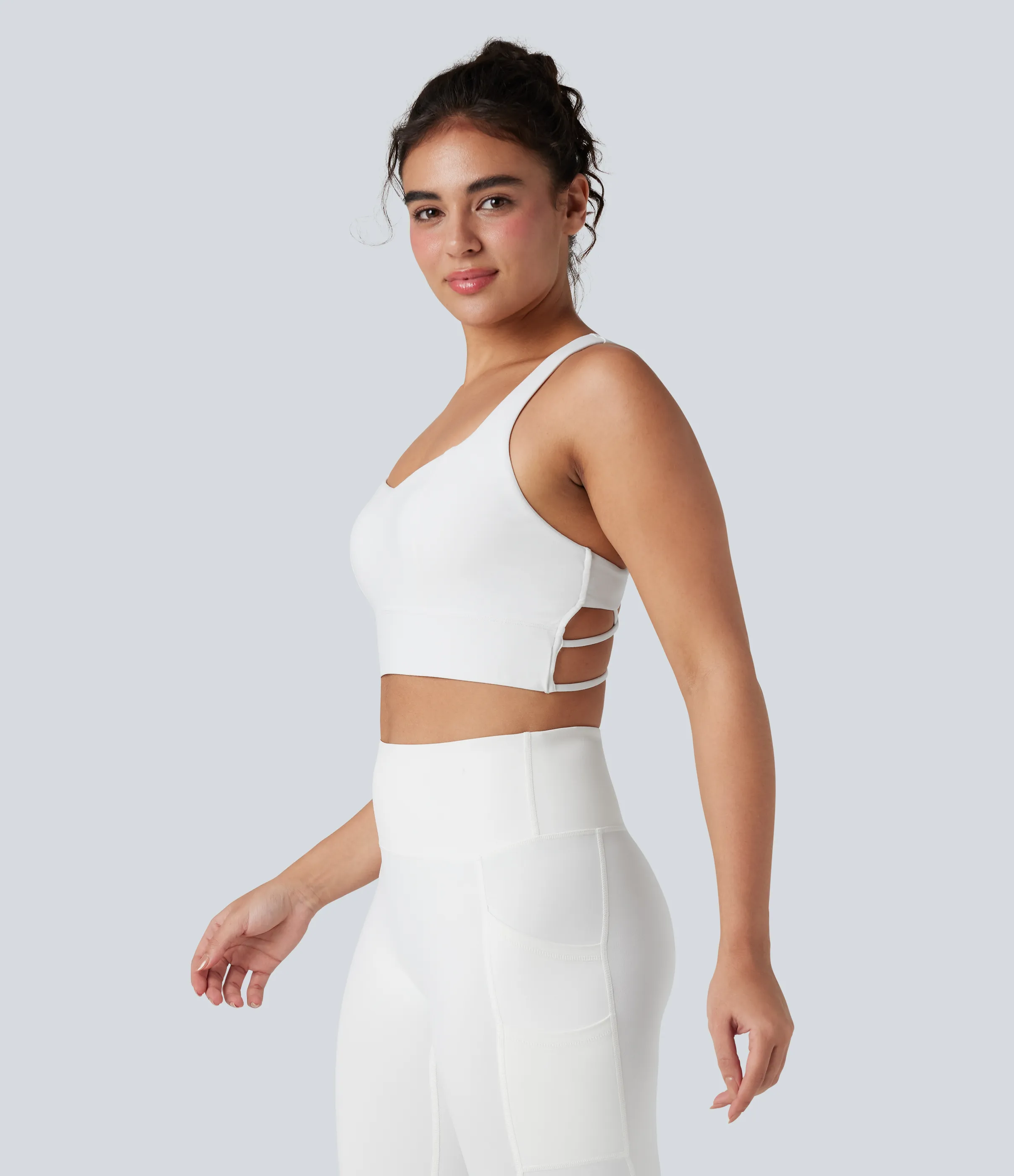 Halara Brasier deportivo de sujeción baja para yoga tipo racerback con tirantes cruzados en copas A-C - White - L sold by Halara product image thumbnail 5