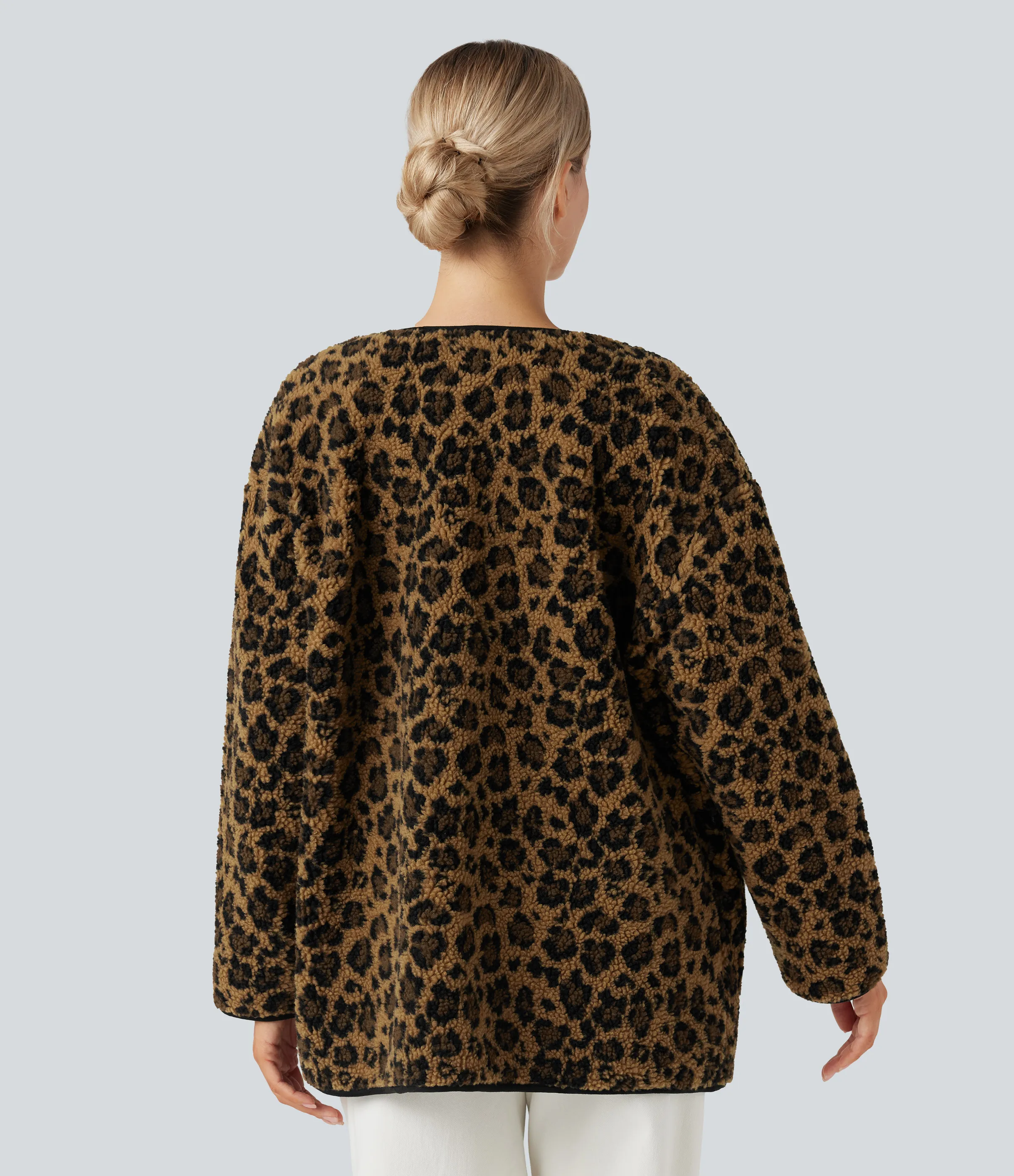Halara Chamarra casual de sherpa con estampado de leopardo y bolsillos - Amber Leopard - M sold by Halara product image thumbnail 3