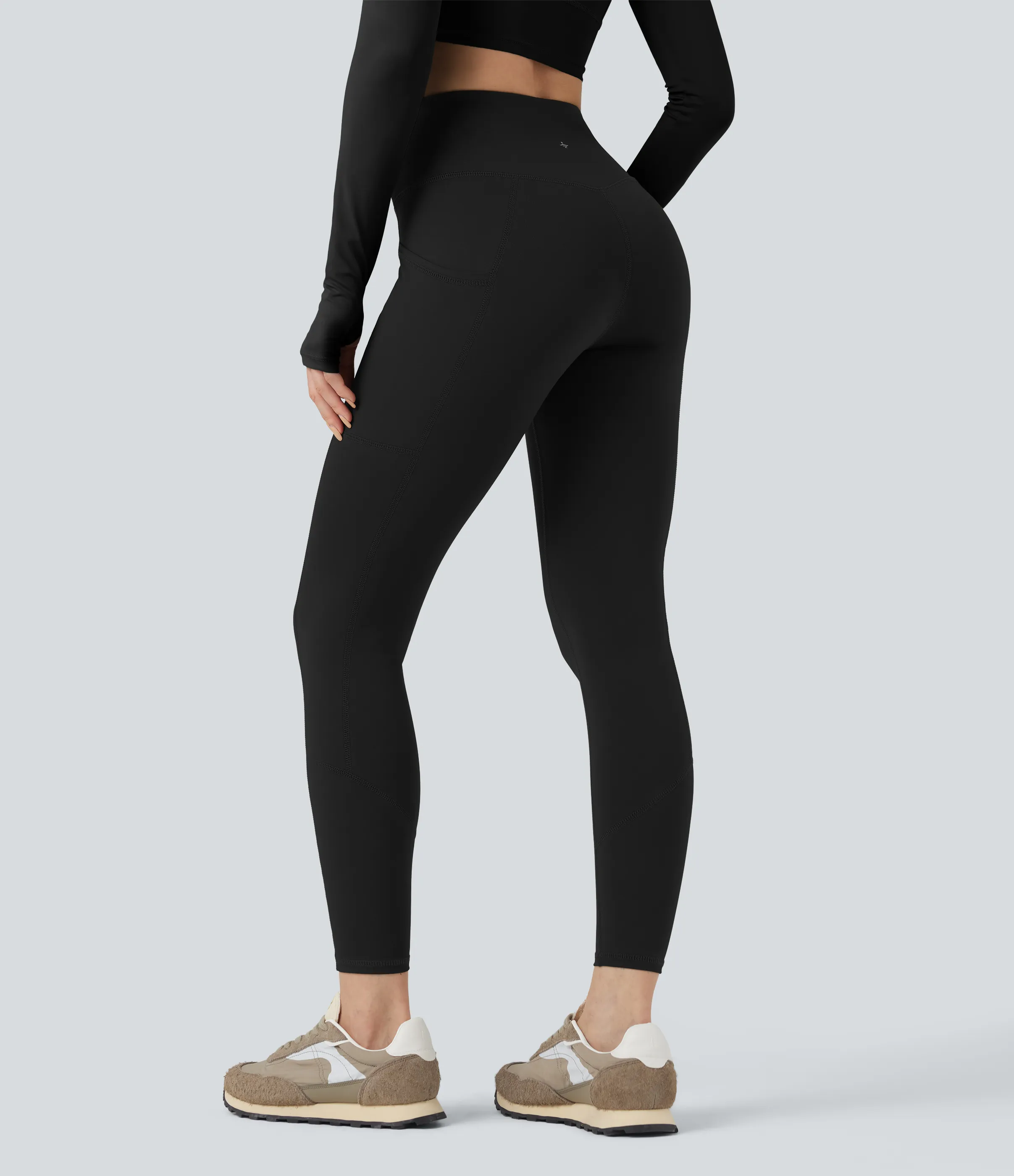 Halara Leggings de senderismo de tiro alto 7/8 resistentes al desgaste con bolsillos - Black - M(7/8) sold by Halara product image thumbnail 3