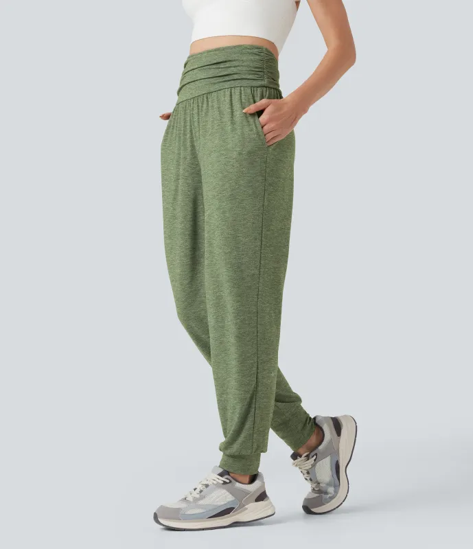 Halara Pantalones de yoga de tiro alto fruncido y jaspeados con bolsillos - Light Green Floral Yarn - XS(regular) sold by Halara