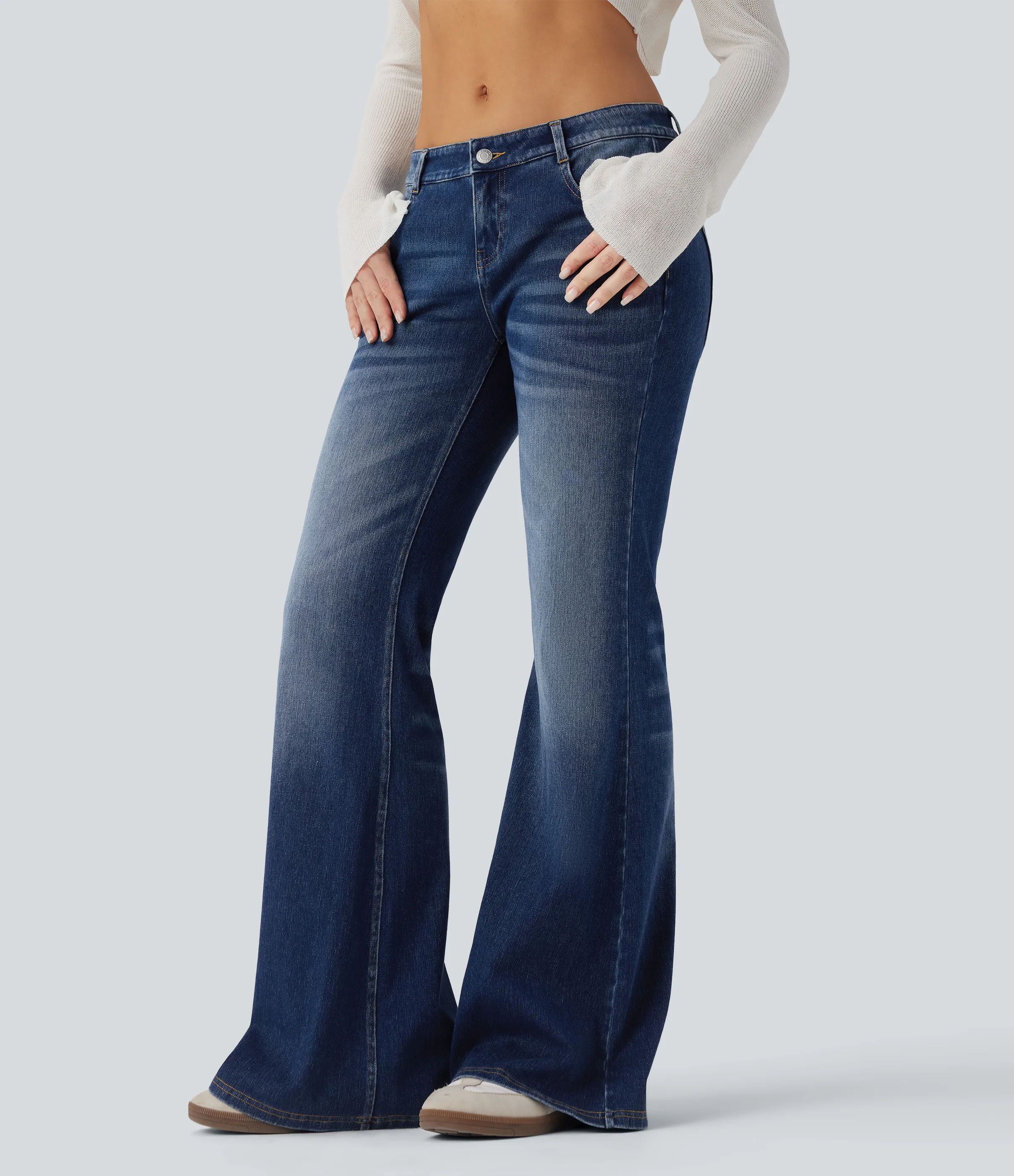 Halara Jeans casuales Halara Flex™ acampanados de tiro bajo con lavado y bolsillos - Estate Blue Denim - M(petite) sold by Halara product image thumbnail 4