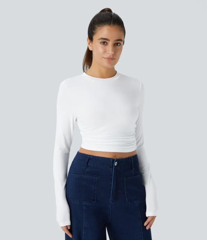 Halara Top recortado ajustado fruncido manga larga cuello redondo - White - XS sold by Halara