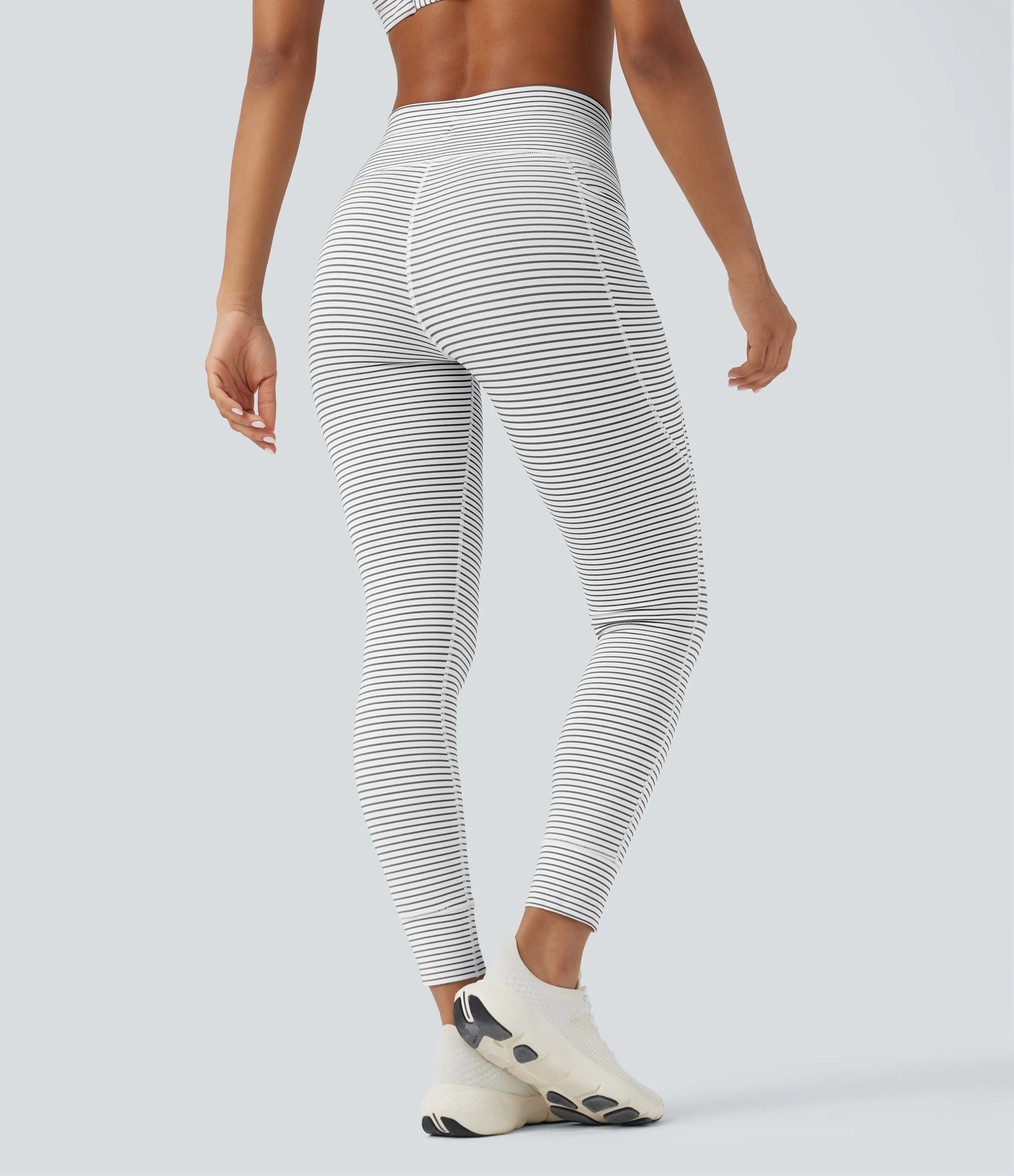 Halara Leggings de yoga de tiro alto a rayas con cordón y bolsillos - Zebra Ripple - XS(full_length) sold by Halara product image thumbnail 3