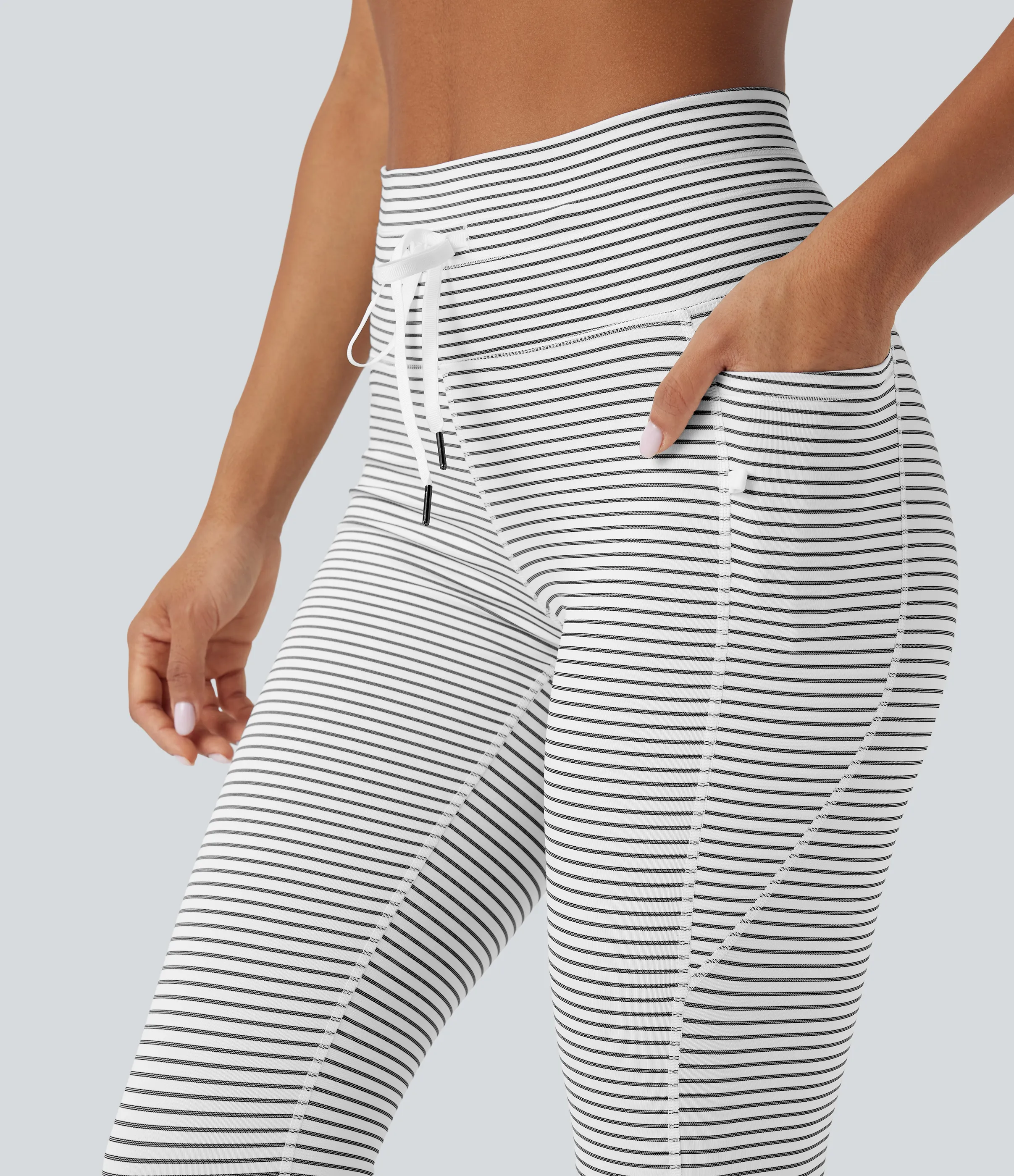 Halara Leggings de yoga de tiro alto a rayas con cordón y bolsillos - Zebra Ripple - XS(full_length) sold by Halara product image thumbnail 5
