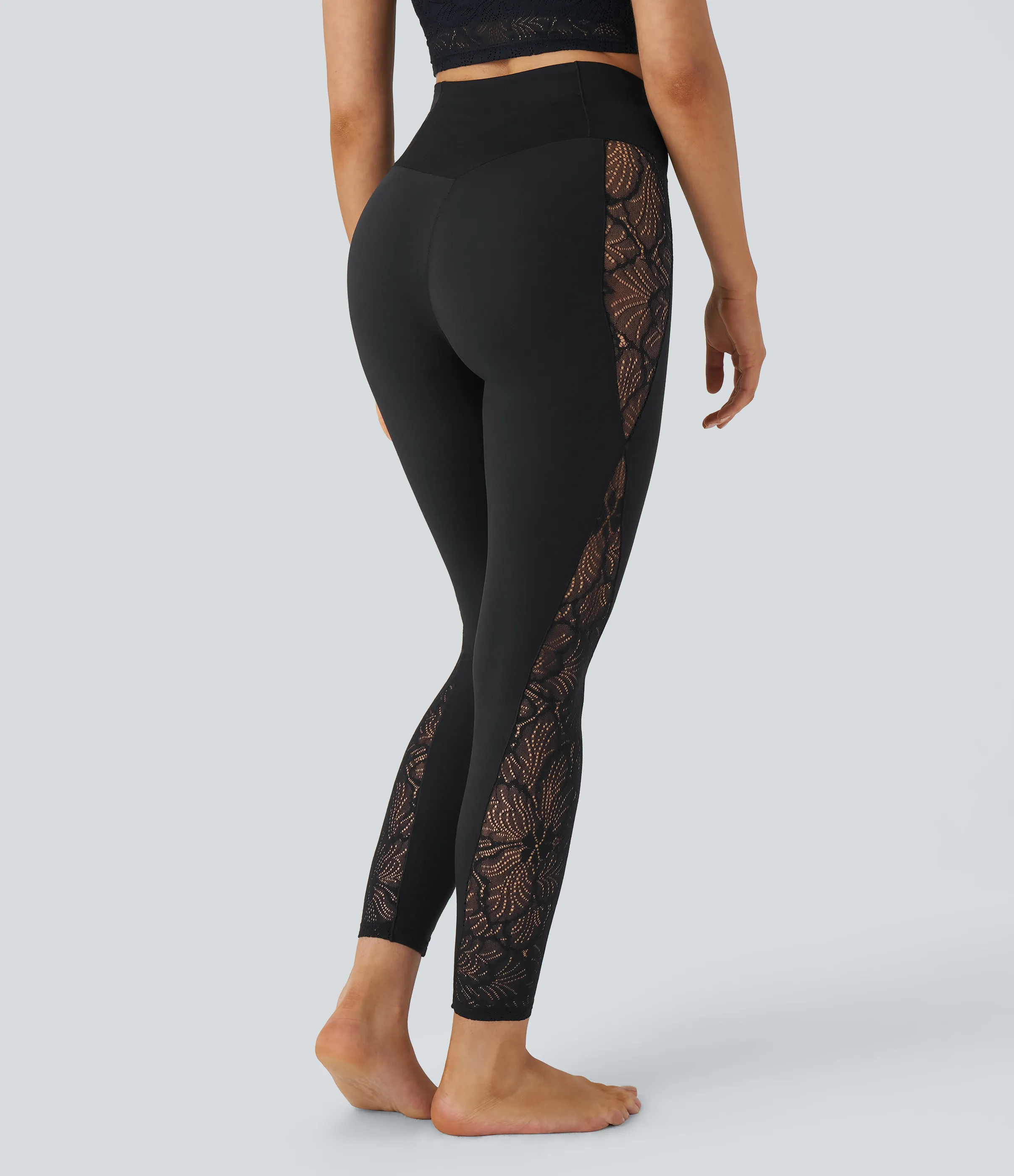 Halara Leggings Softlyzero™ yoga tiro alto encaje contrastante bolsillo trasero cruzado 7/8 pulgada - UPF50+ - Black - S(7/8) sold by Halara product image thumbnail 3