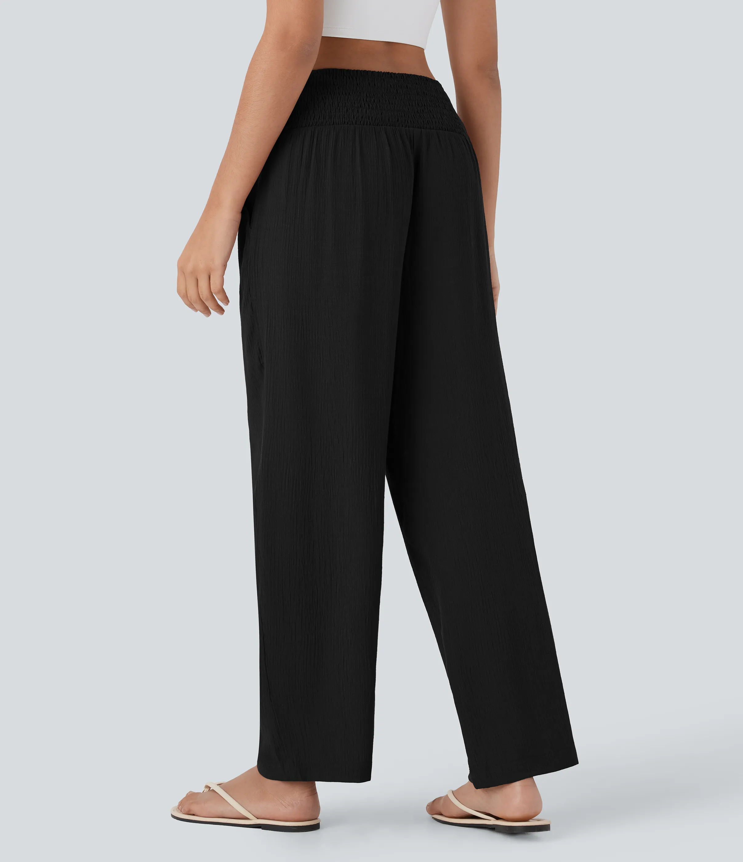 Halara Pantalón resort tiro medio bolsillo lateral fruncido - Black - S(regular) sold by Halara product image thumbnail 3