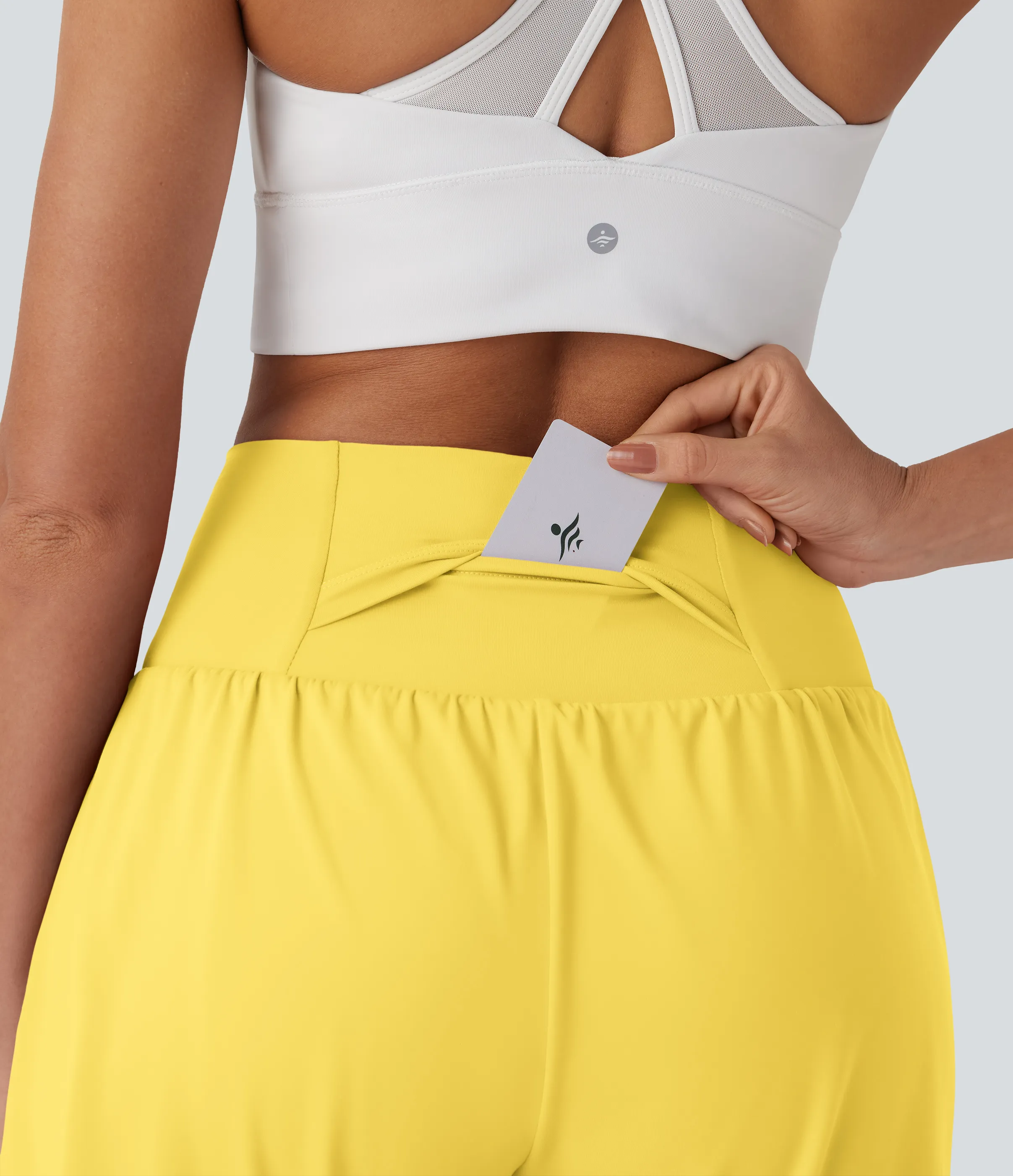 Halara Pantalones cortos de yoga Softlyzero™ Airy 2 en 1 de 17.5cm de tiro alto con tacto fresco y bolsillos - Goldfinch - S sold by Halara product image thumbnail 5