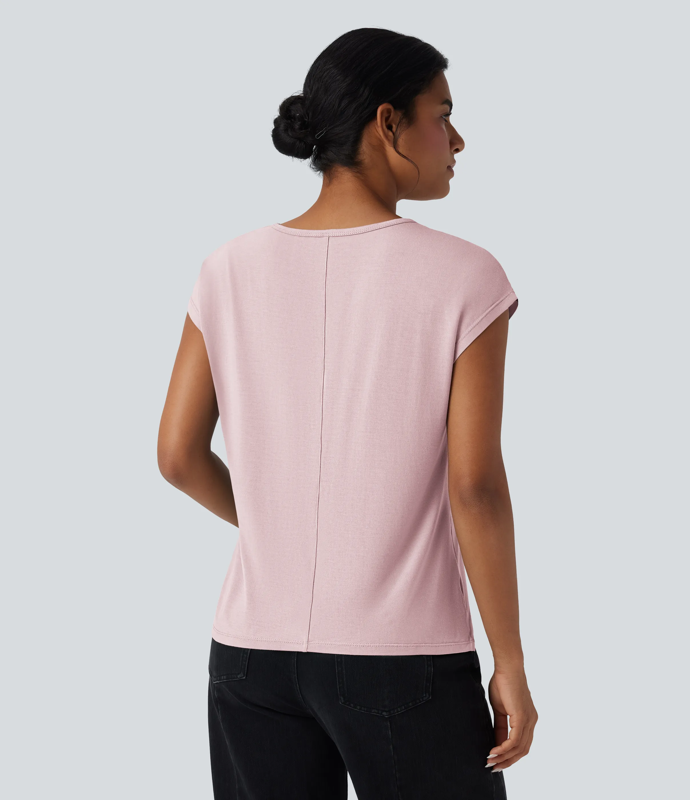 Halara Camiseta casual de manga corta con cuello en V - Porcelain Pink - L sold by Halara product image thumbnail 3