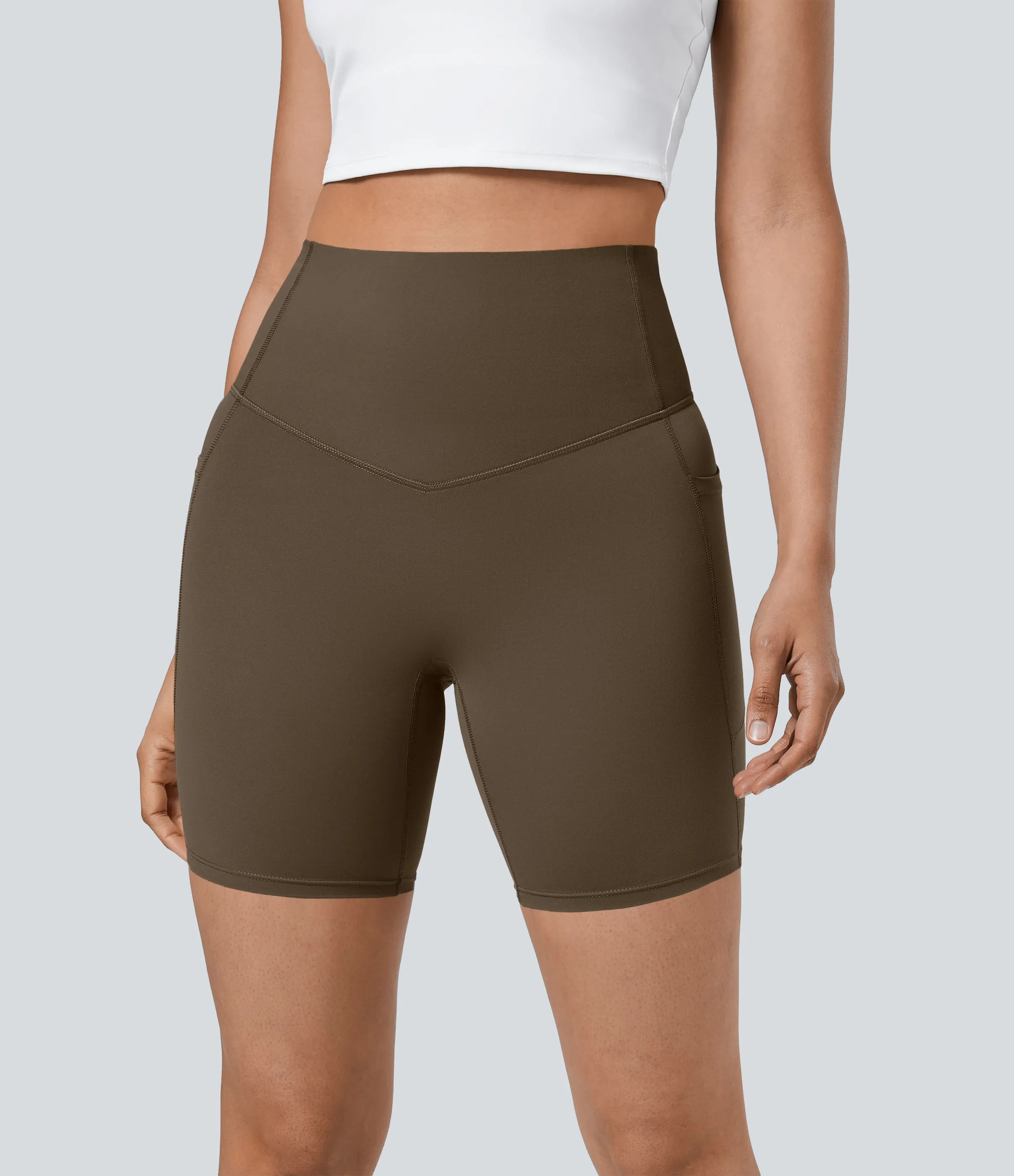 Halara Pantalones cortos SoCinched motociclista entrenamiento moldeador abdomen bolsillo lateral tiro alto 17.5cm - Thick Earthy Brown - L sold by Halara product image thumbnail 4