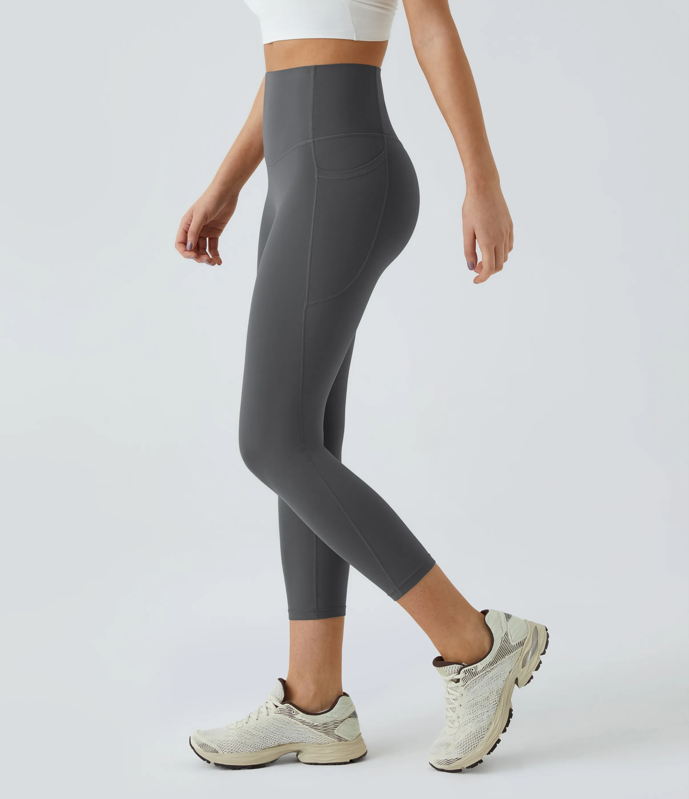 Halara Leggings capri entrenamiento moldeador bolsillo lateral tiro alto - Volcanic Ash - M sold by Halara product image thumbnail 4