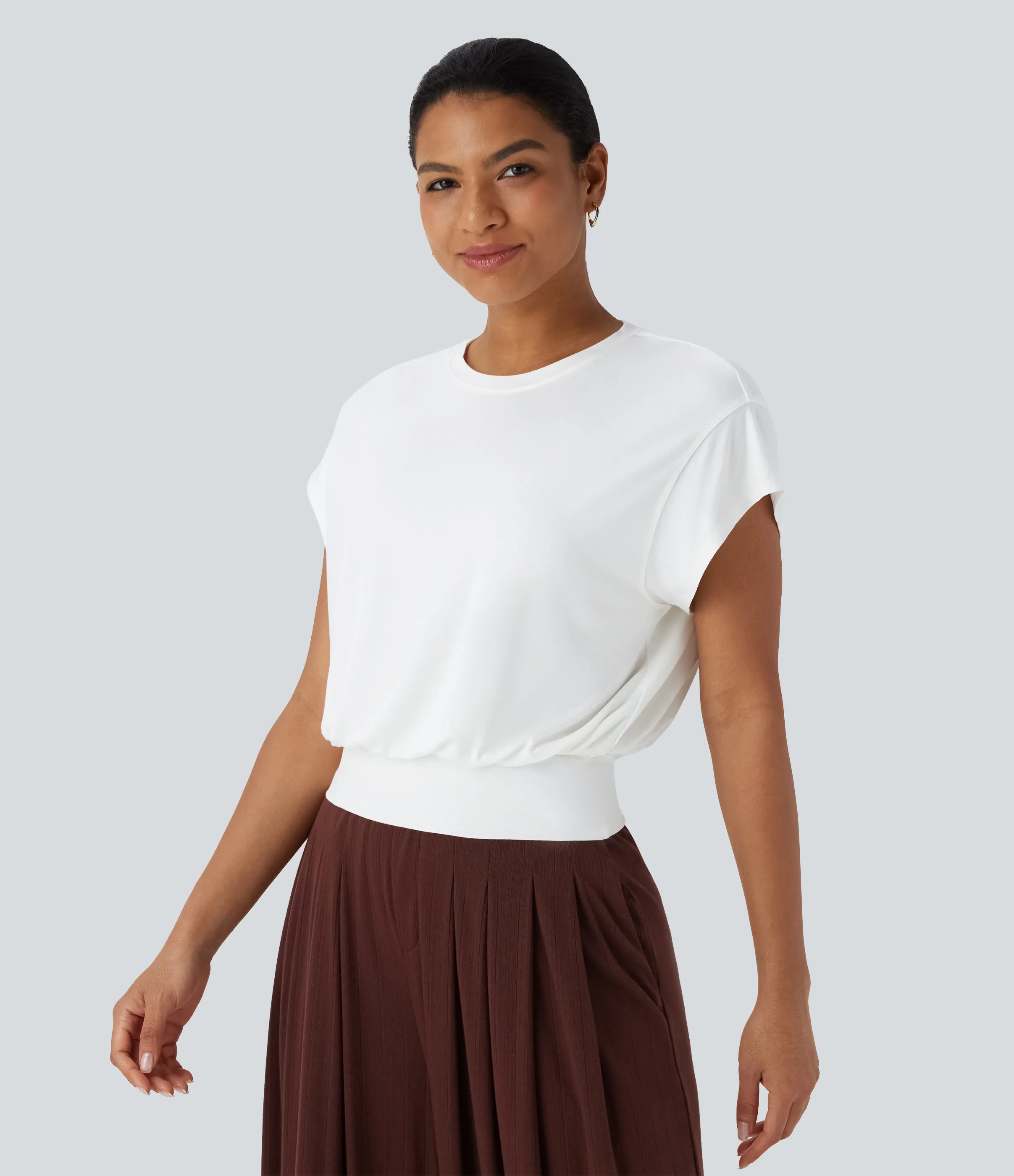 Halara Camiseta de oficina de manga corta de murciélago con cuello redondo - White - XS sold by Halara product image thumbnail 4