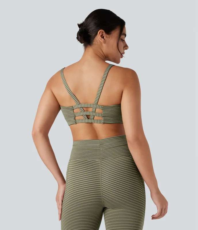 Halara Brasier deportivo de yoga de sujeción baja con escote en U y abertura en copas A-C - Camo Olive Green - XL sold by Halara