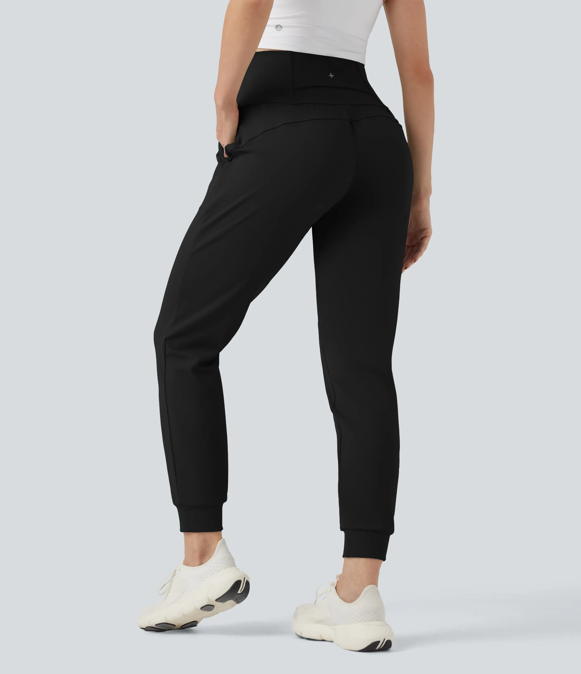 Halara Pantalones deportivos de tiro medio con control de abdomen y bolsillos SoCinched - Black - L(regular) sold by Halara product image thumbnail 3