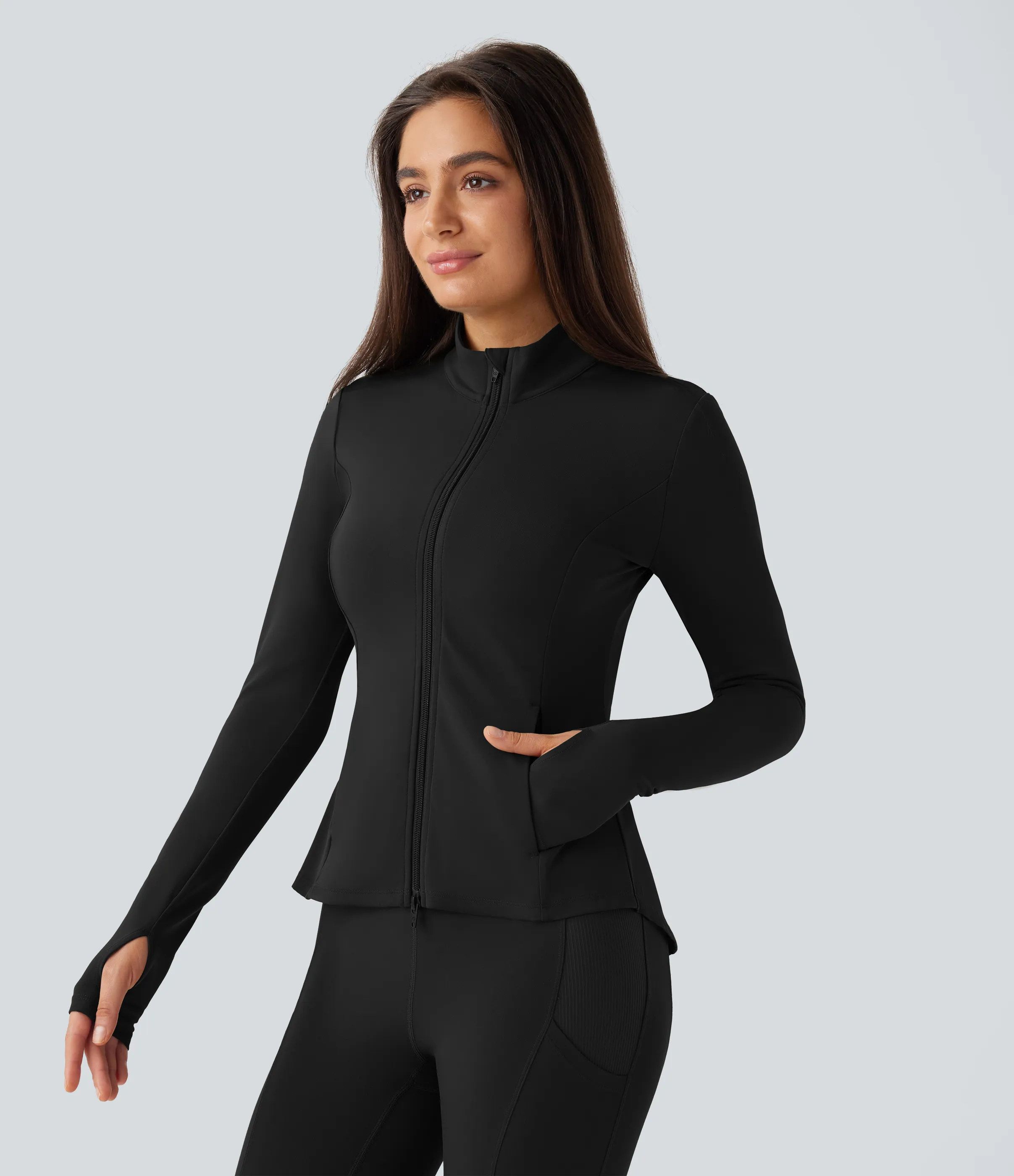 Halara Chaqueta Softlyzero™ equitación entallada cremallera plisada bolsillo orificio pulgar cuello alto - UPF50+ - Black - S sold by Halara product image thumbnail 4